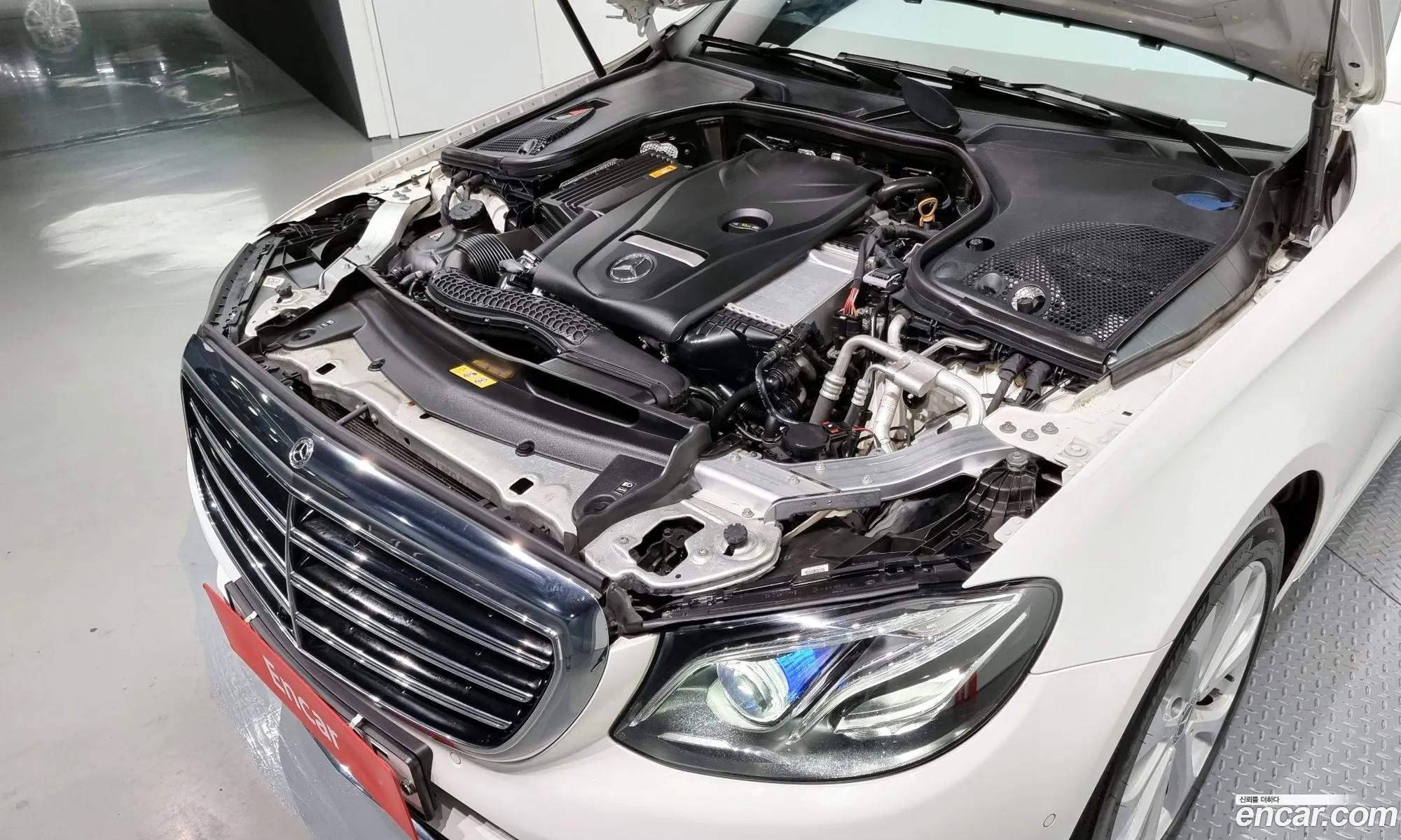 Mercedes-Benz E-Klasse V W213 S213 C238 E300 Exclusive 2019 - фотография 18898394