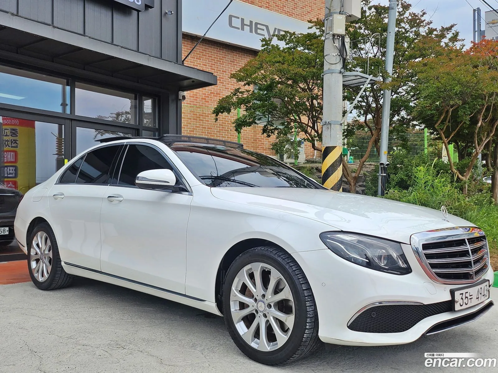 Mercedes-Benz E-Klasse E300 Exclusive 2017 - фотография 18984784