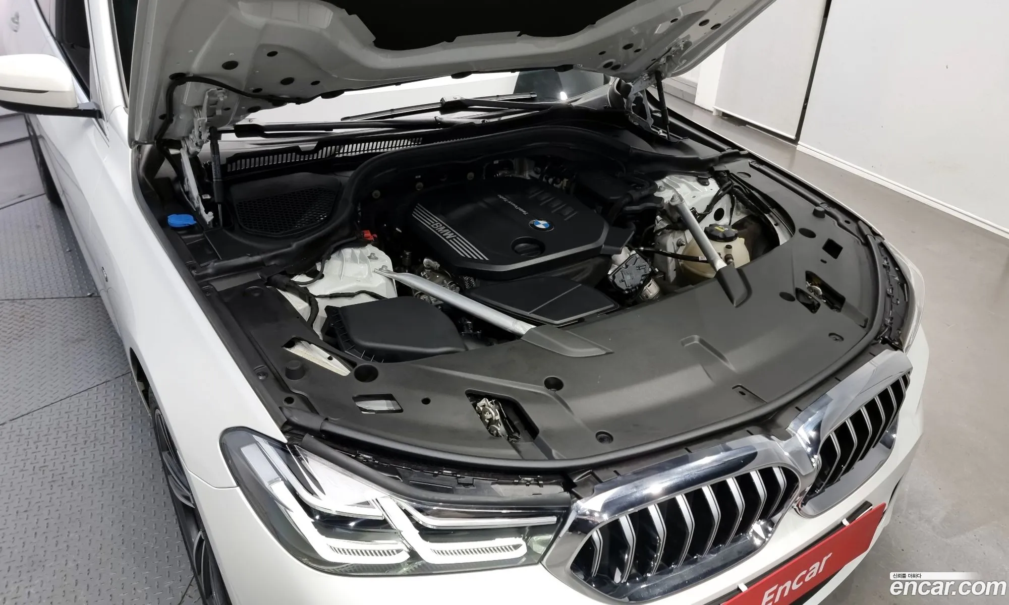 BMW 6Er Iv G32 620D xDrive M Sport 2022 - фотография 16498754