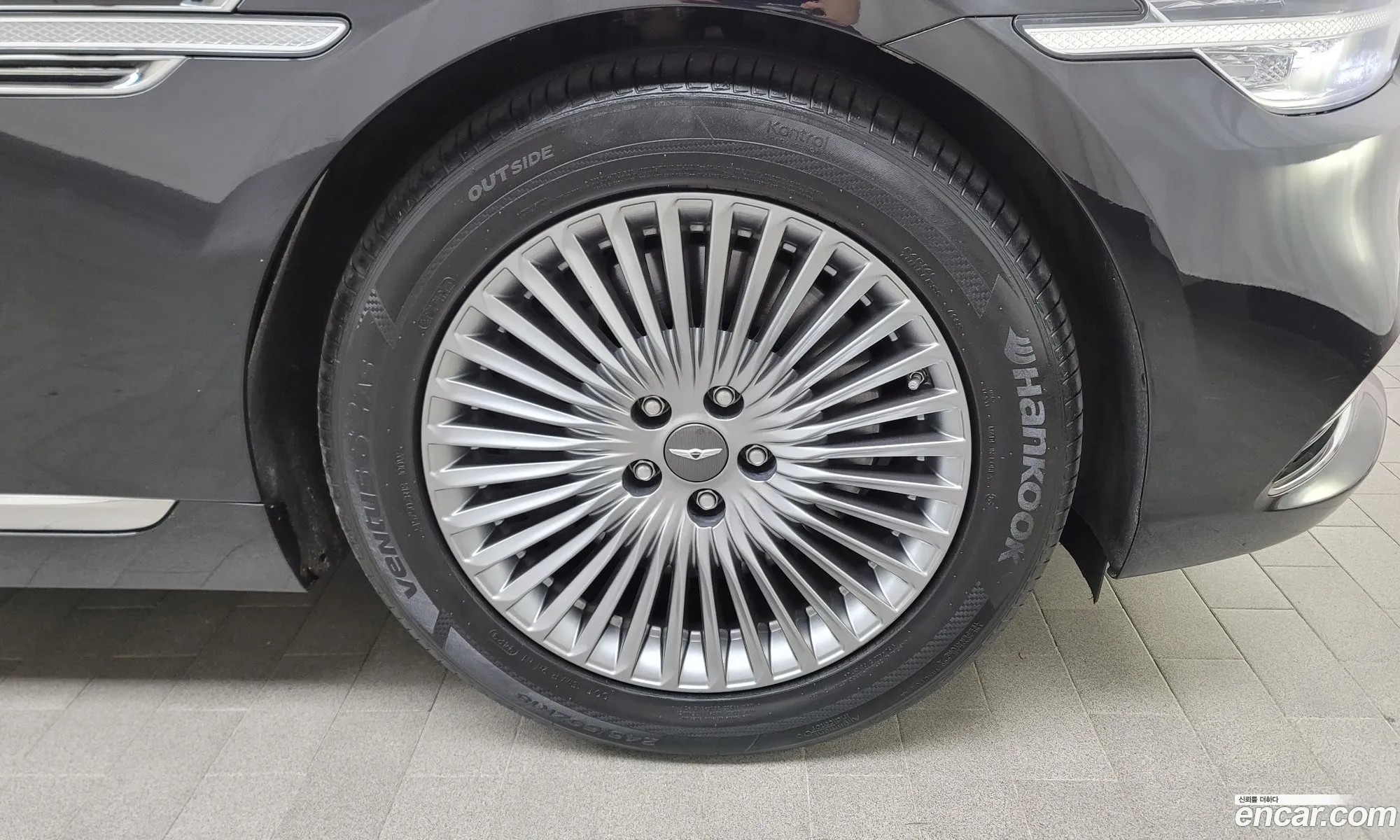 Genesis G90 I 38 Awd 2020 - фотография 17389468