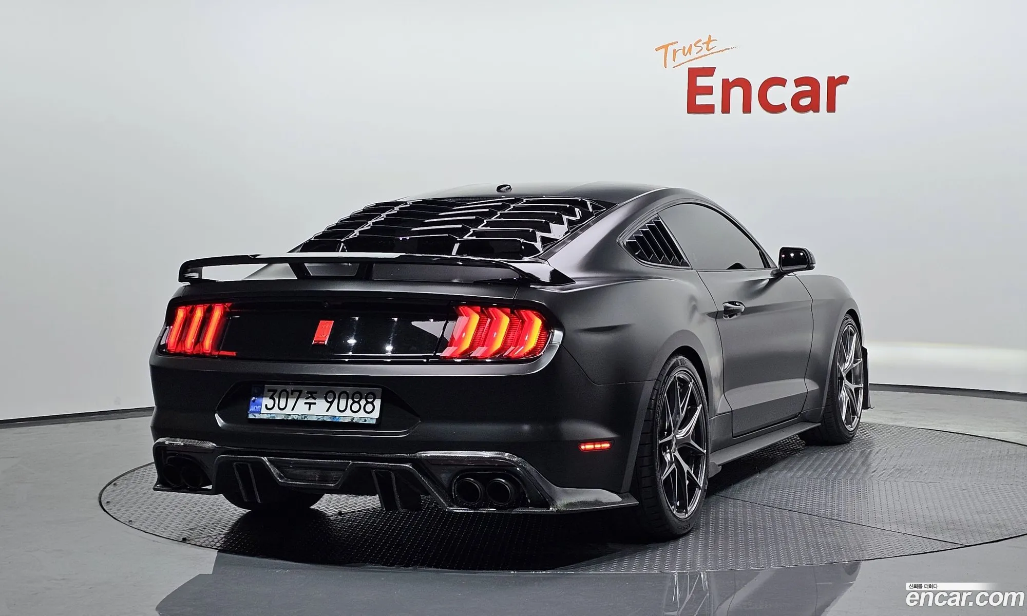Ford Mustang Vi Coupe 2019 - фотография 14629506