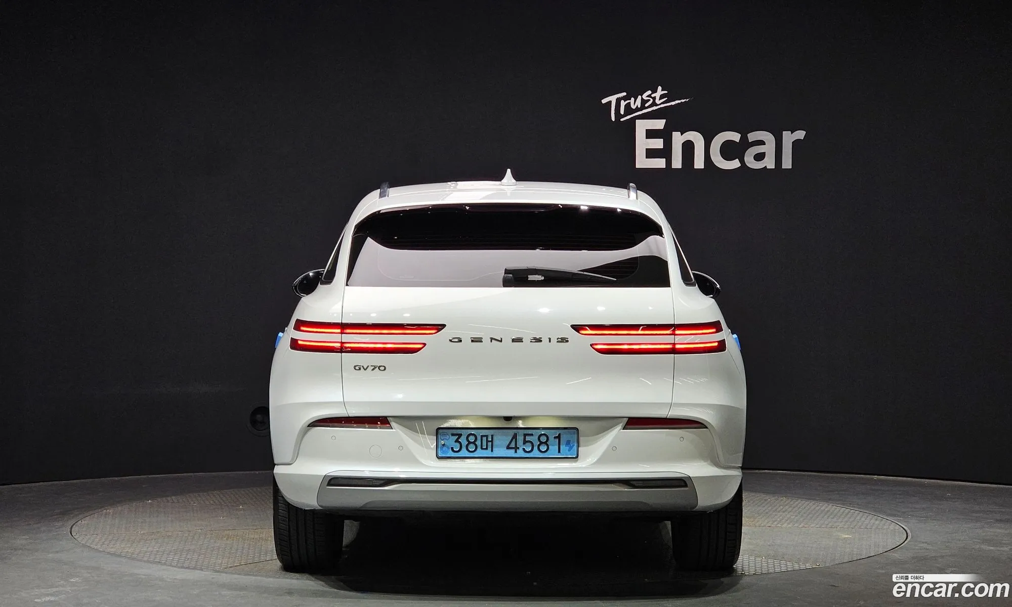 Genesis Gv70 I E-Awd 2022 - фотография 17194066