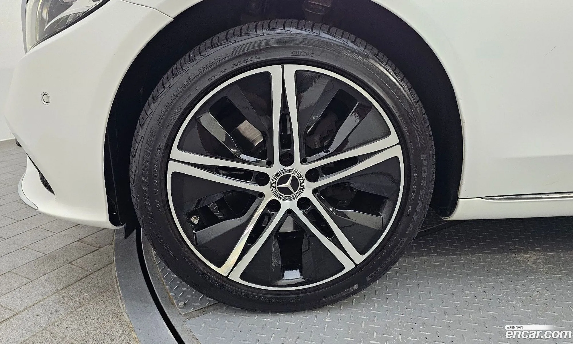 Mercedes-Benz C-Klasse Iv W205 C220 D 4Matic Exclusive 2019 - фотография 18898369