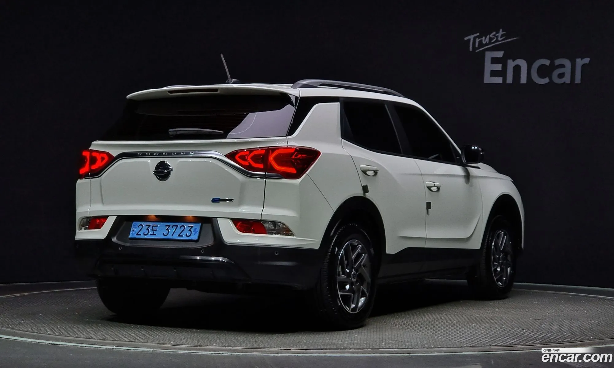 Kg Mobility Ssangyong Korando Ev Emotion E5 - фотография 15731132
