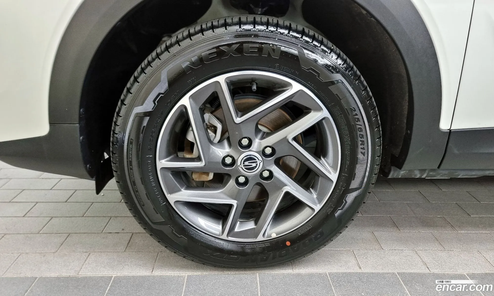 Kg Mobility Ssangyong Korando Ev Emotion E5 - фотография 15731135
