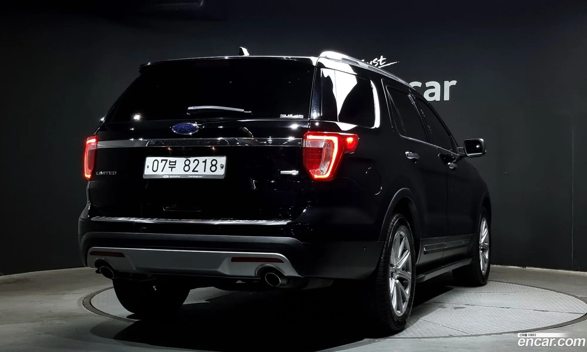 Ford Explorer 23 Limited 4Wd 2017 - фотография 14629554