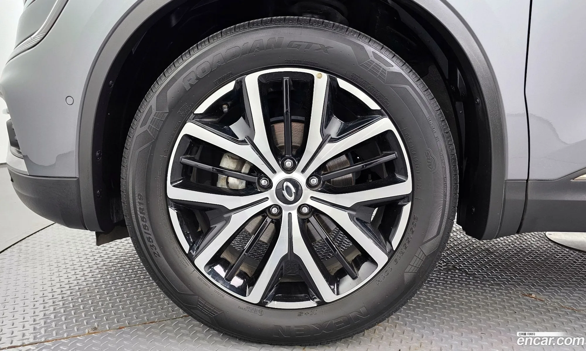 Renault Samsung Qm6 20 Lpe Re Signature 2Wd 2019 - фотография 4765638