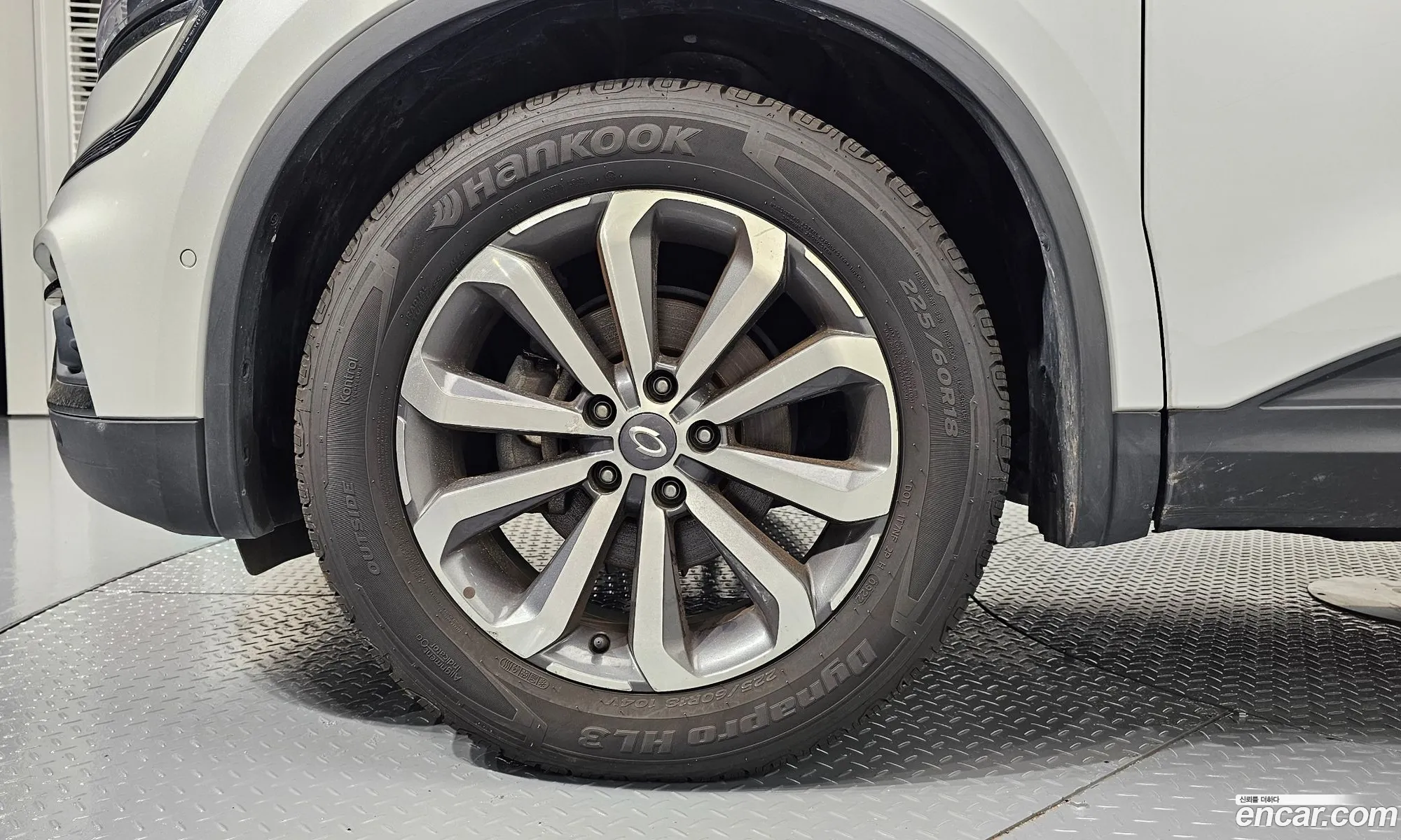 Renault Samsung Qm6 20 Lpe Re 2Wd 2020 - фотография 4597775
