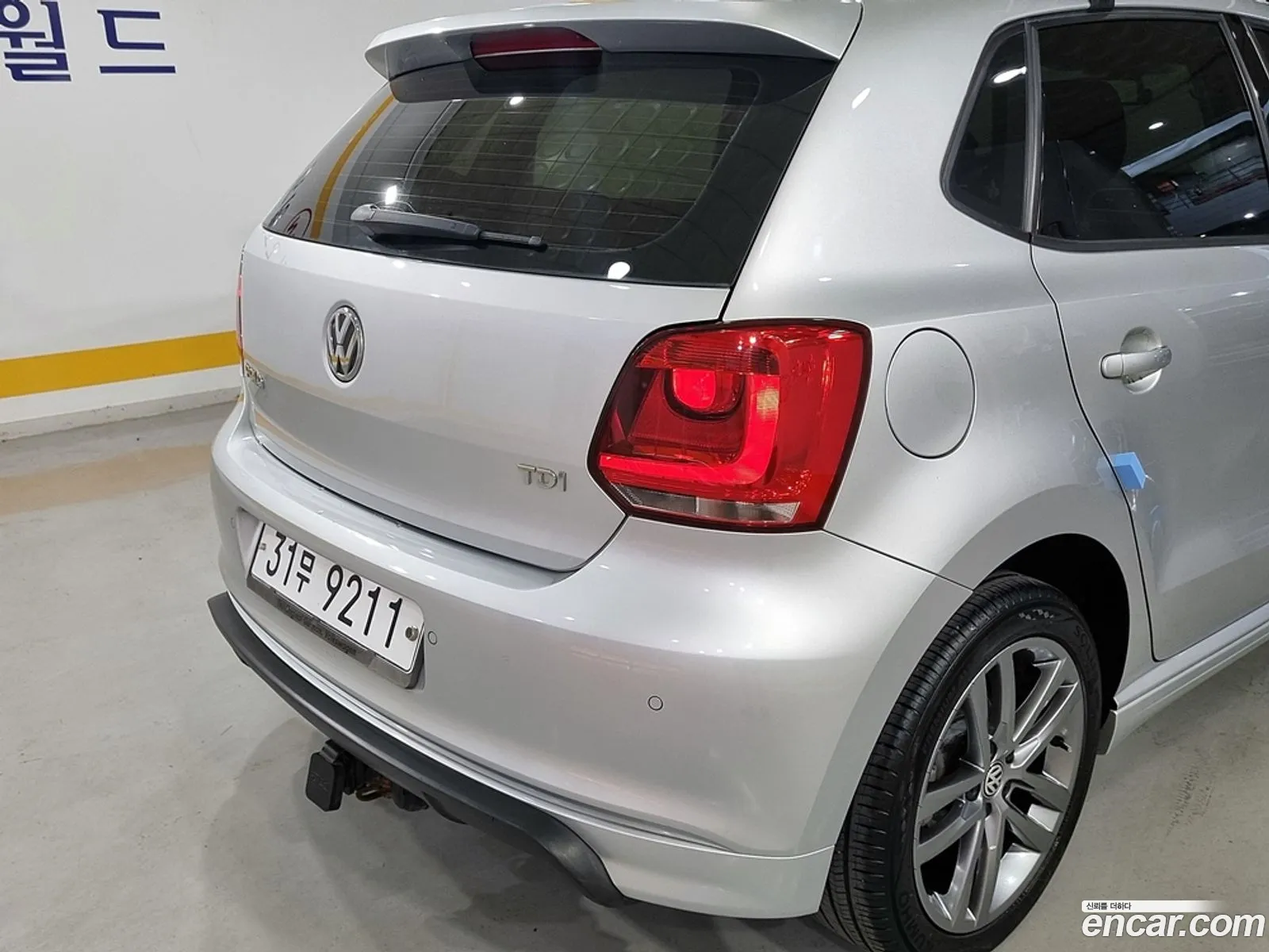 Volkswagen Polo V 16 Tdi R-Line 2013 - фотография 7367054