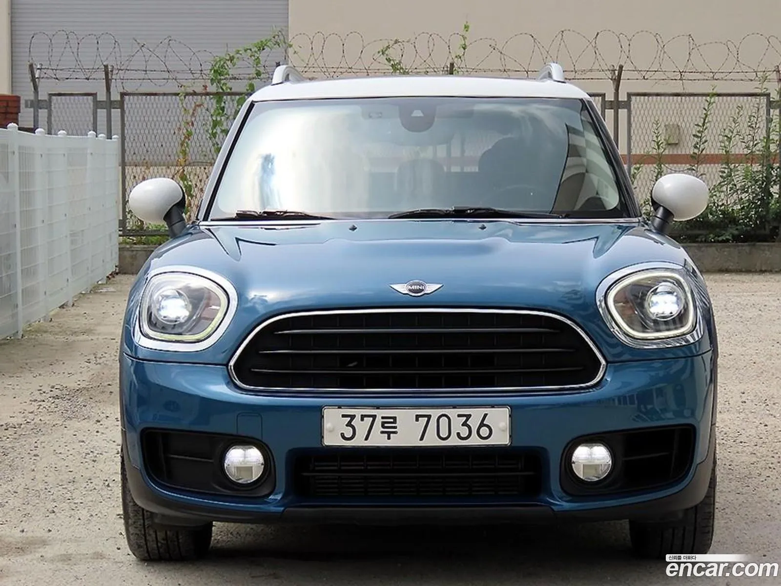 Mini Countryman Ii Basic Type 2017 - фотография 11179551