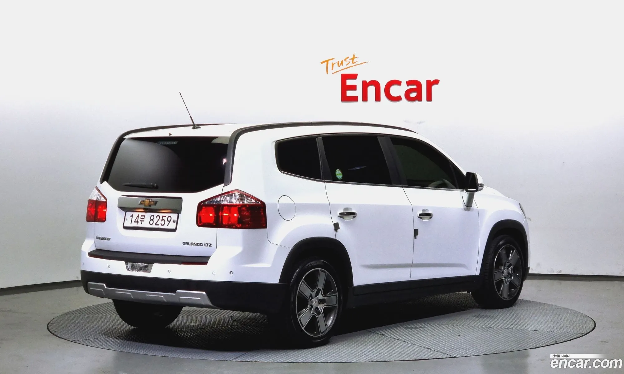 Chevrolet Orlando 20 Diesel Ltz 2014 - фотография 8126336