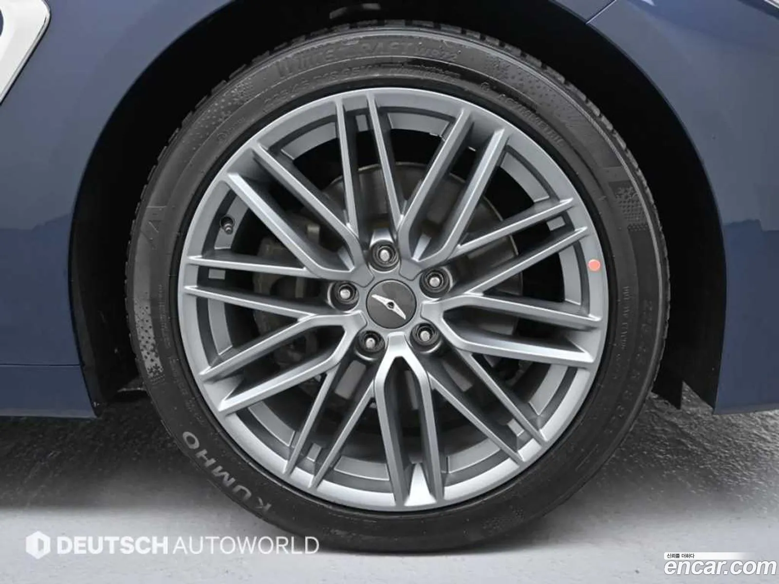 Genesis G70 I 20T 2018 - фотография 17226739