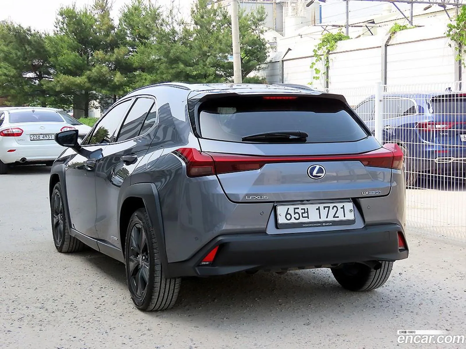Lexus Ux I 20 2Wd 2019 - фотография 3738477