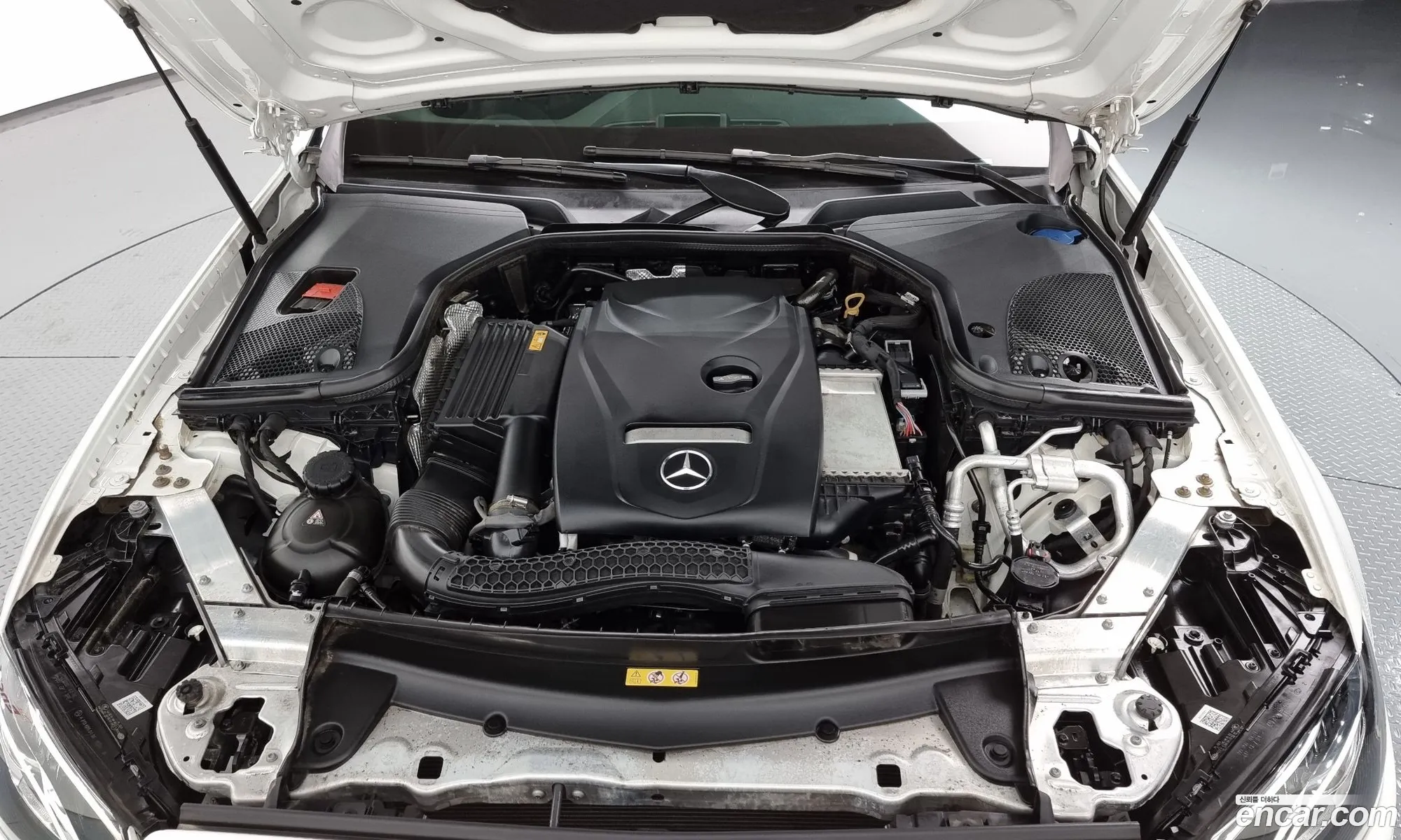 Mercedes E-Class W213 E250 Avantgarde - фотография 18806621