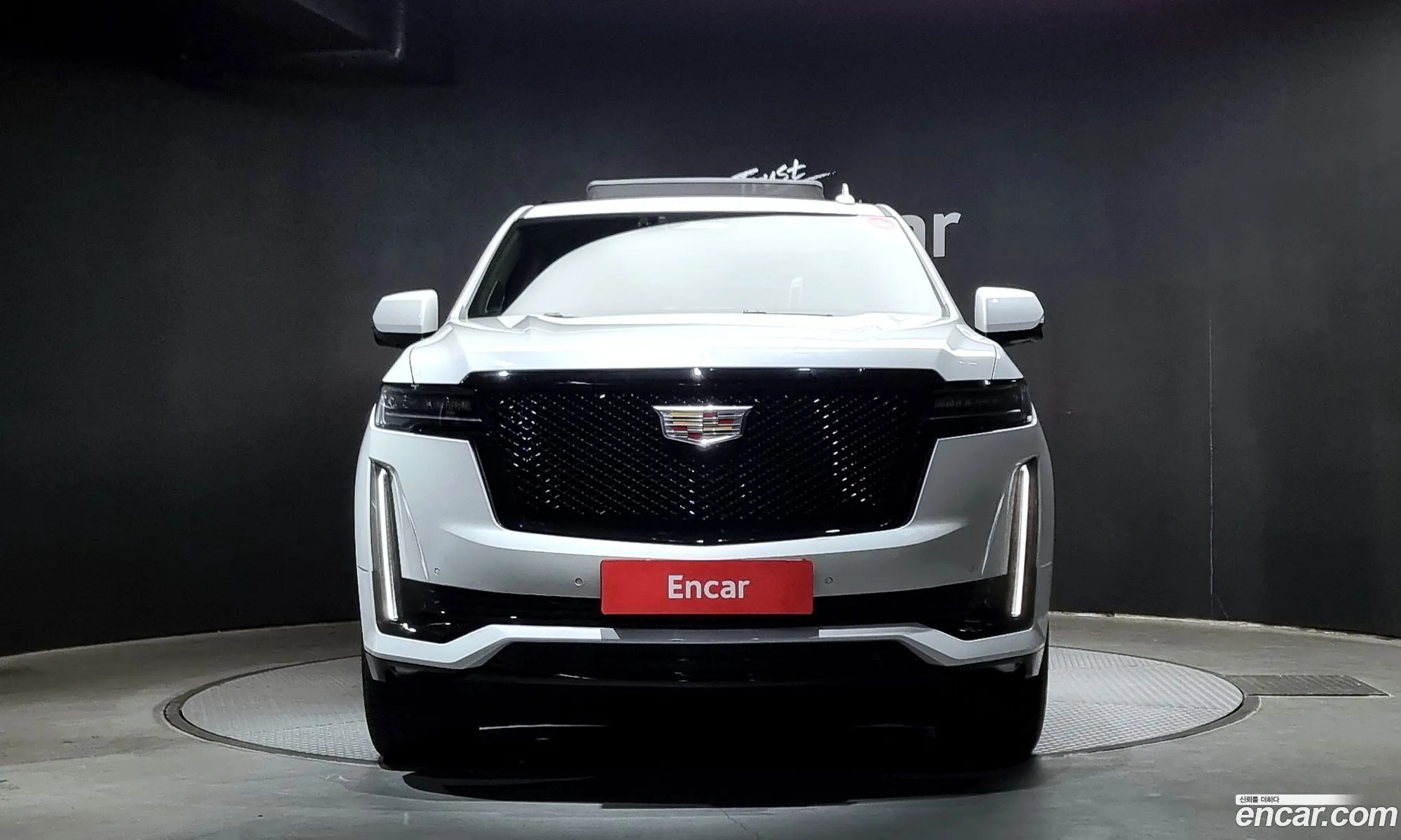 Cadillac Escalade V 62 2021 - фотография 4627253