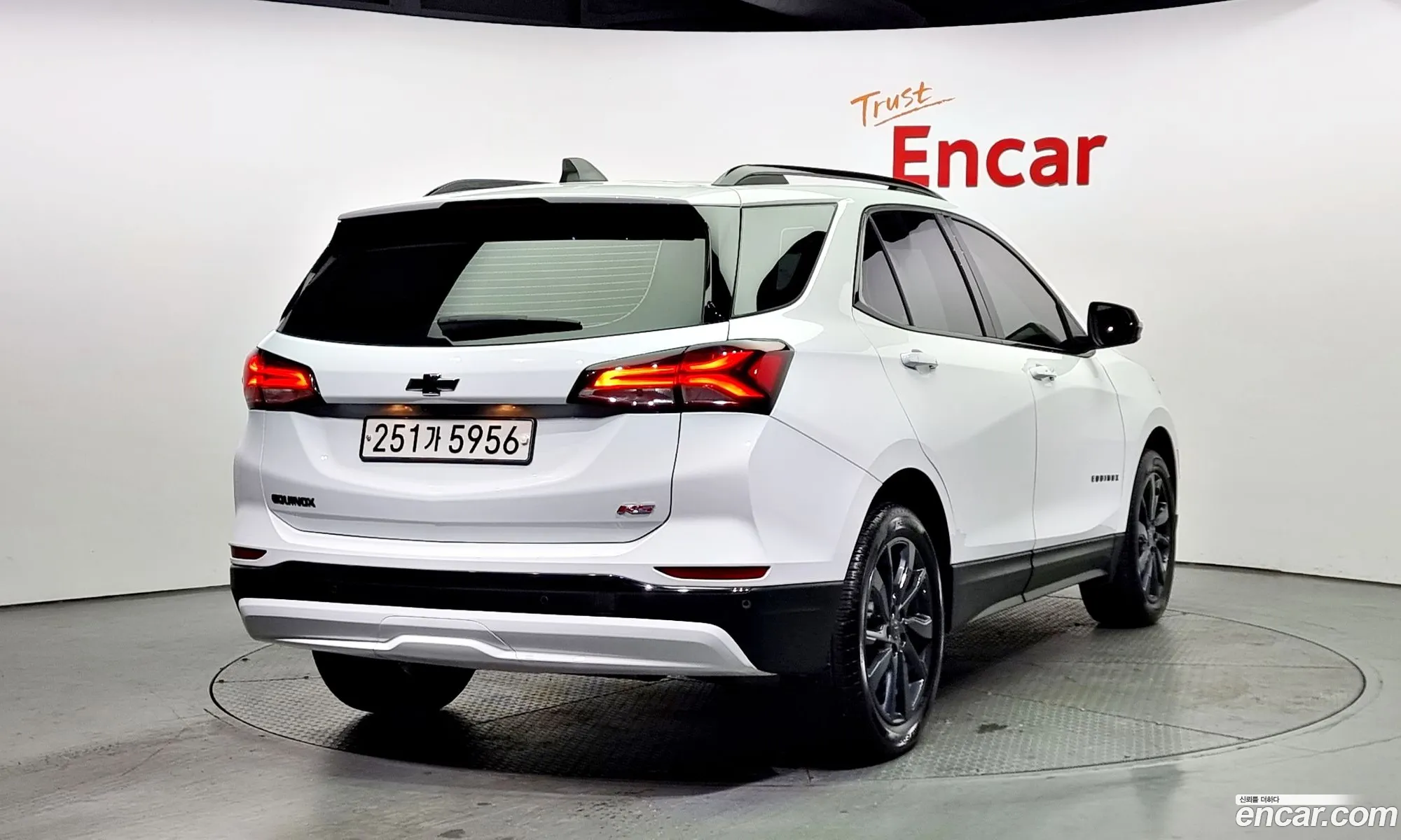 Chevrolet Equinox 2Wd Rs 2022 - фотография 7010769