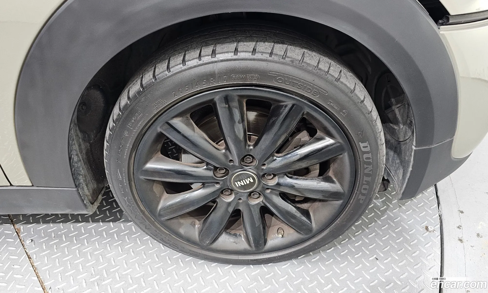 Mini Cooper 5-Door Basic Model 2019 - фотография 4177771