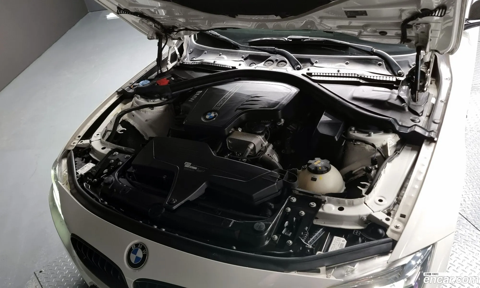 BMW 3Er 320I M Sports Shadow 2018 - фотография 16684138