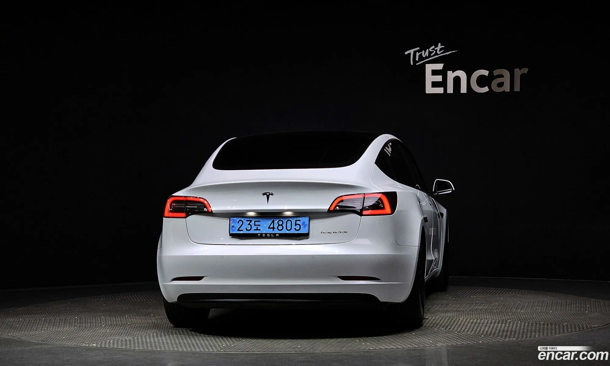 Tesla Model 3 I Long Range 2021 - фотография 3723097