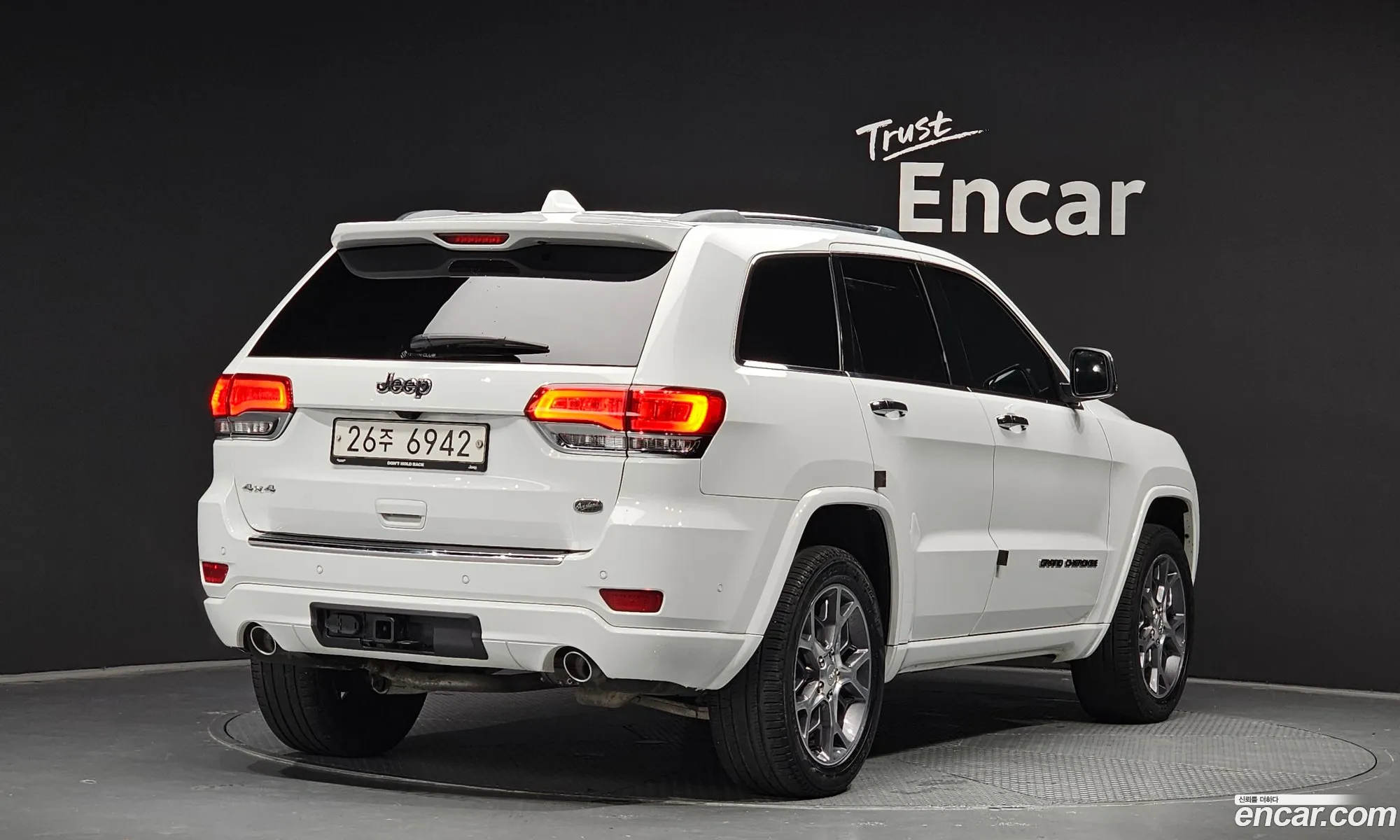 Jeep Cherokee V Kl 36 Overland 2019 - фотография 3724817