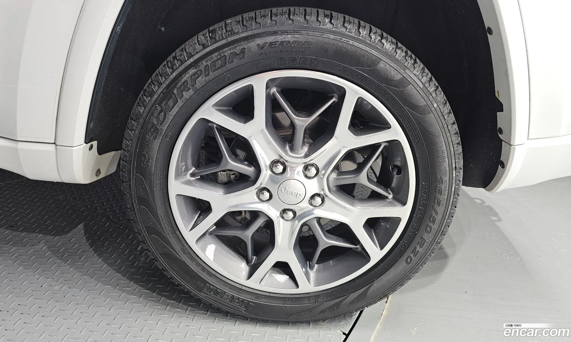 Jeep Cherokee V Kl 36 Overland 2019 - фотография 3724820