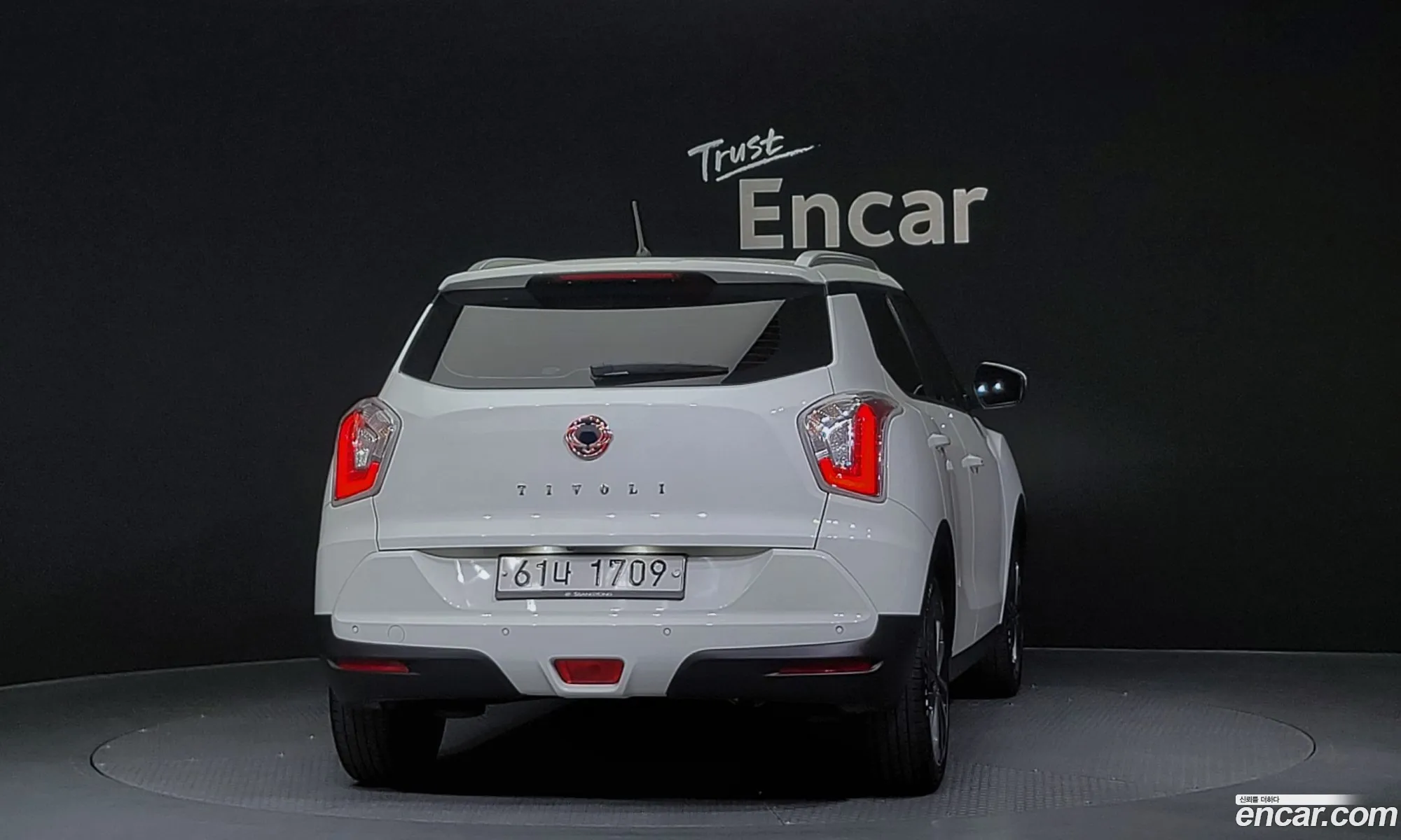 Ssangyong Tivoli Tivoli Lx 2Wd 2017 - фотография 14870450