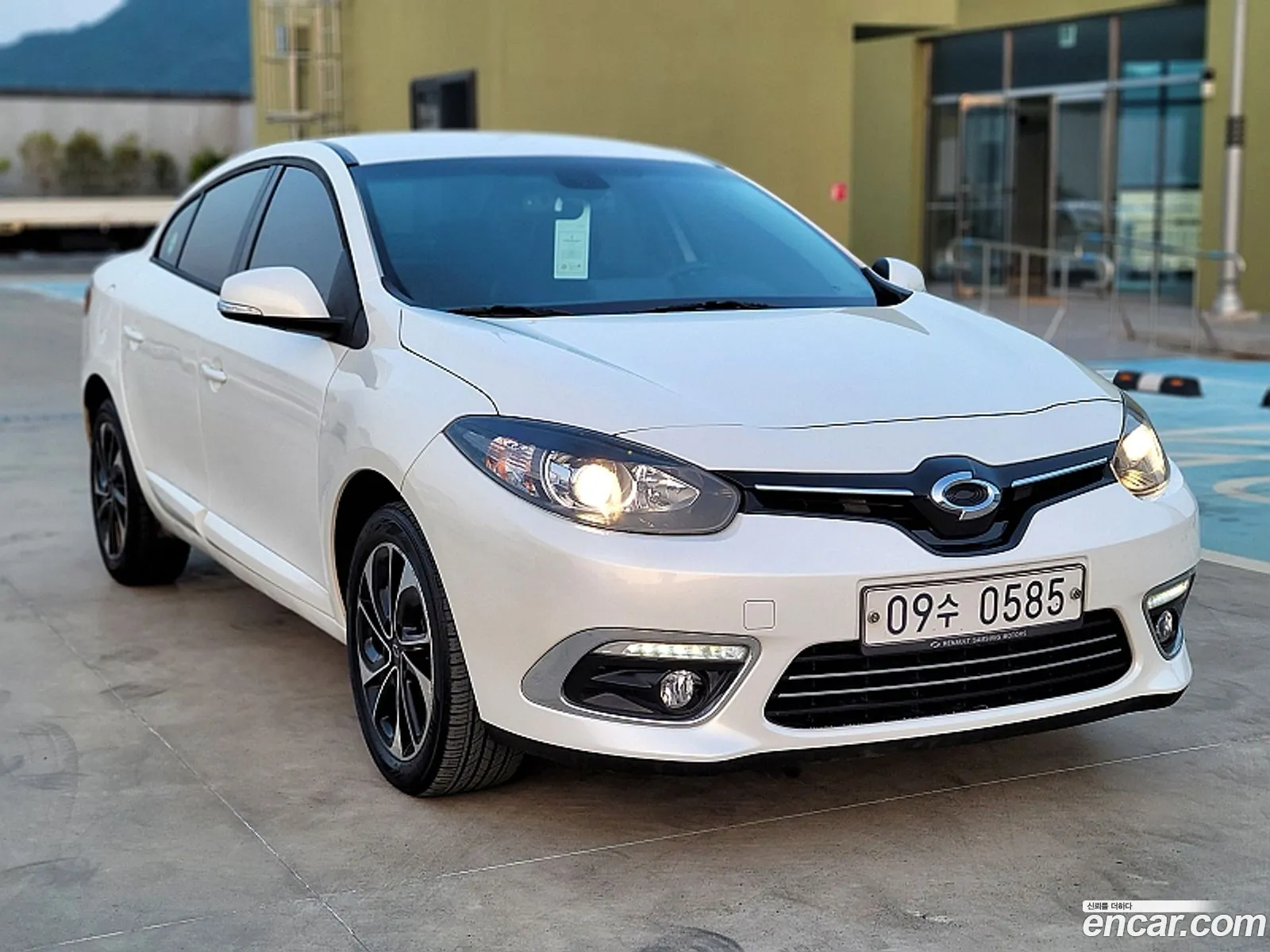 Renault Samsung Sm3 Le 2015 - фотография 12575091