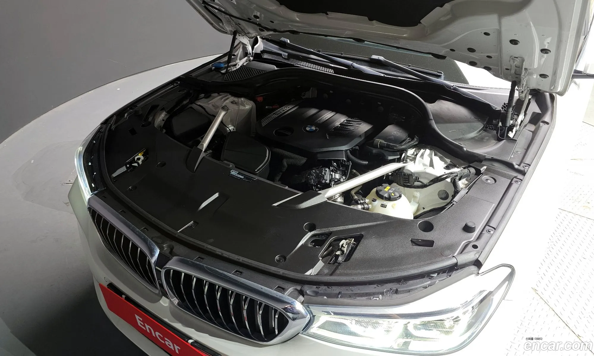 BMW 6Er Iv G32 620D Luxury 2019 - фотография 16663580