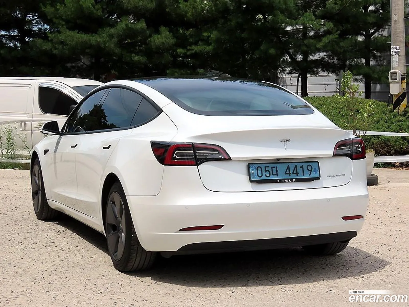 Tesla Model 3 I Long Range 2021 - фотография 3723035