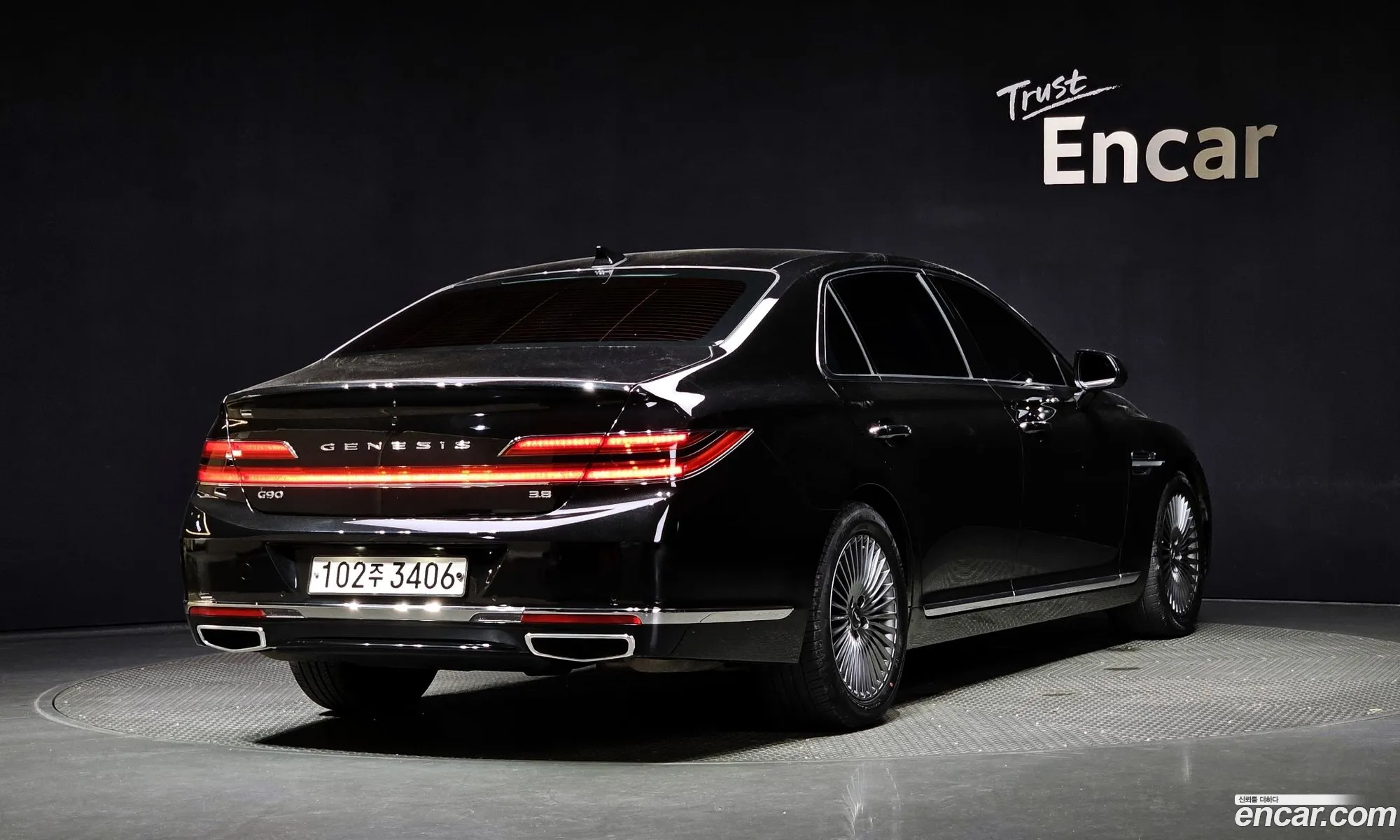 Genesis G90 I 38 2019 - фотография 17389489