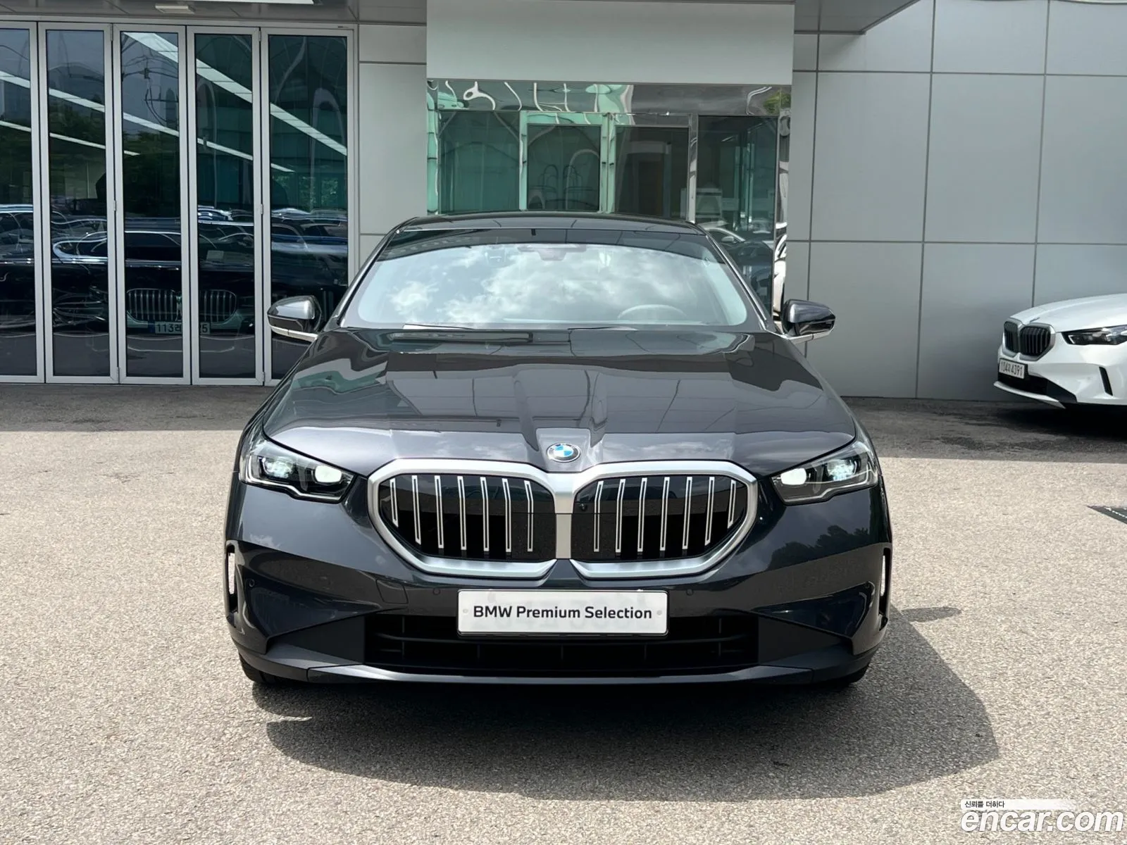 BMW 5 Series G60 520I - фотография 16564200