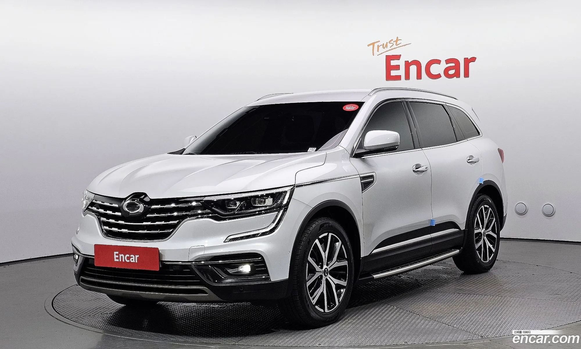 Renault Samsung Qm6 20 Lpe Re Signature 2Wd 2020 - фотография 4636231