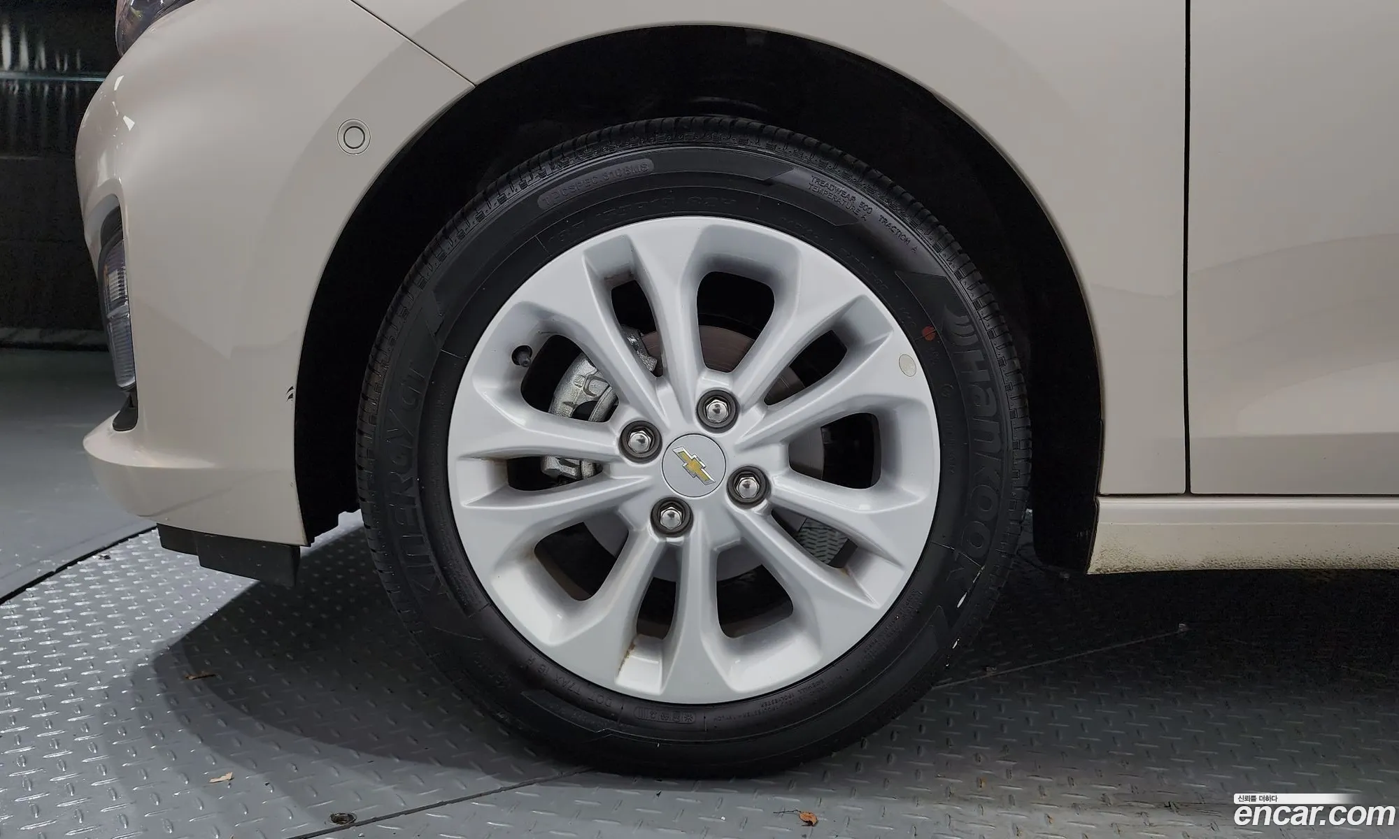 Chevrolet Spark Iv Premier 2019 - фотография 6528673