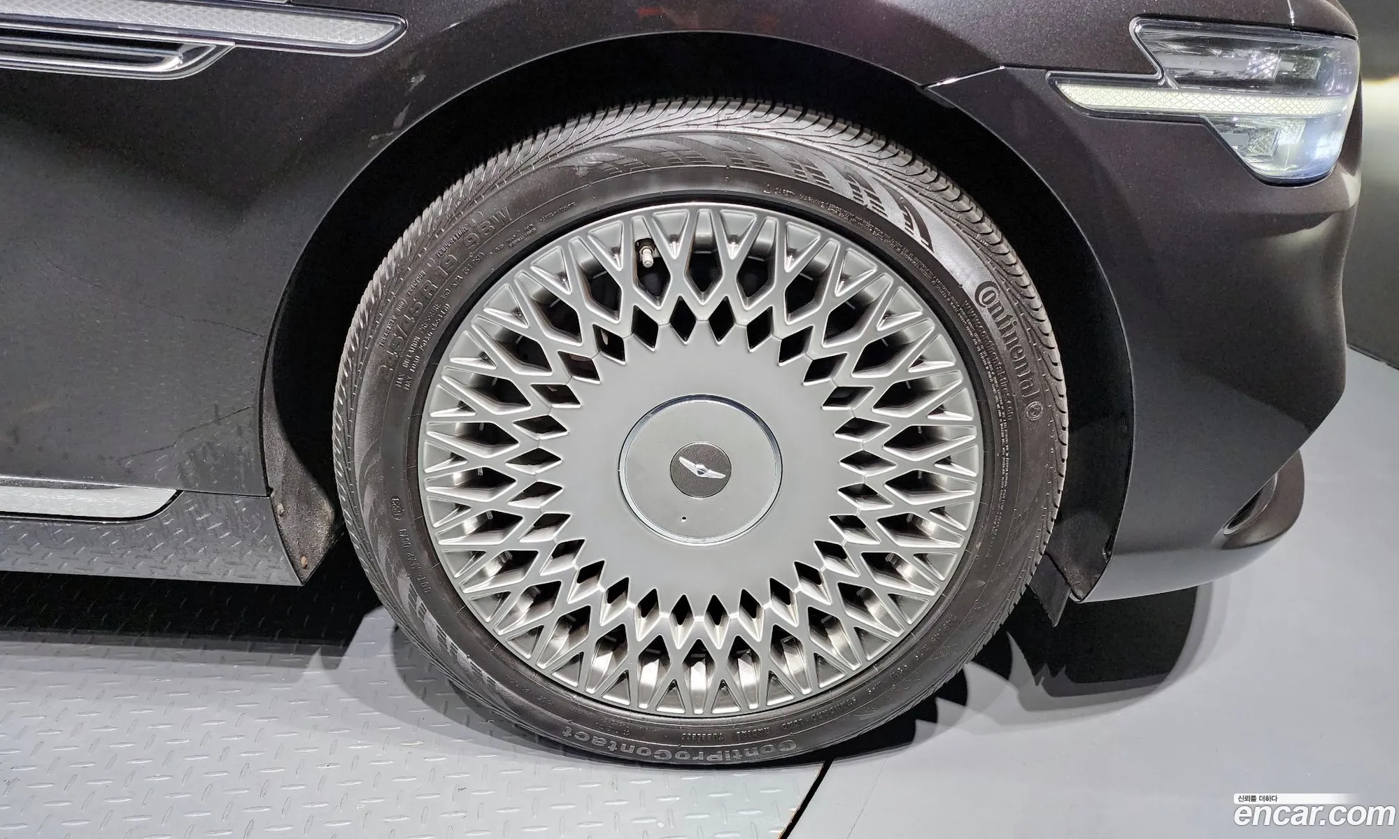 Genesis G90 I 38 Awd 2019 - фотография 944757