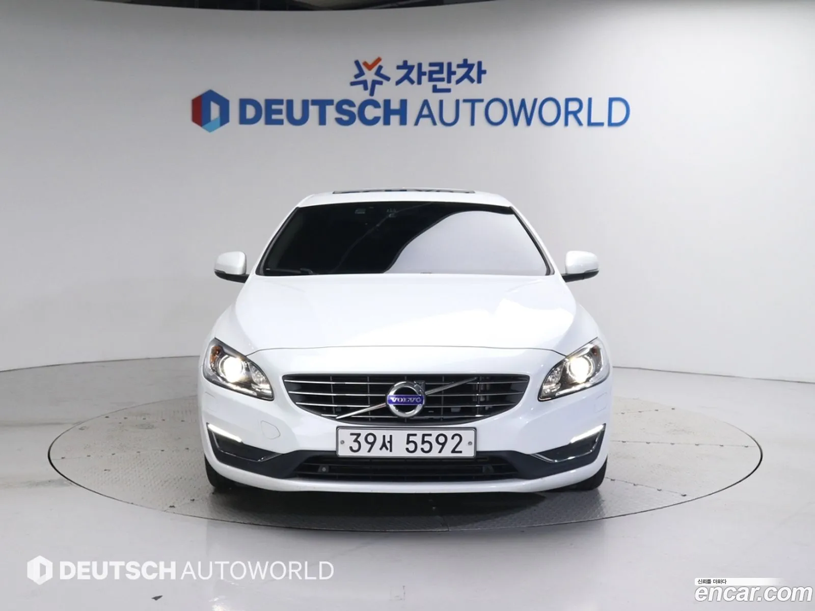 Volvo S60 Ii D3 2017 - фотография 6107090