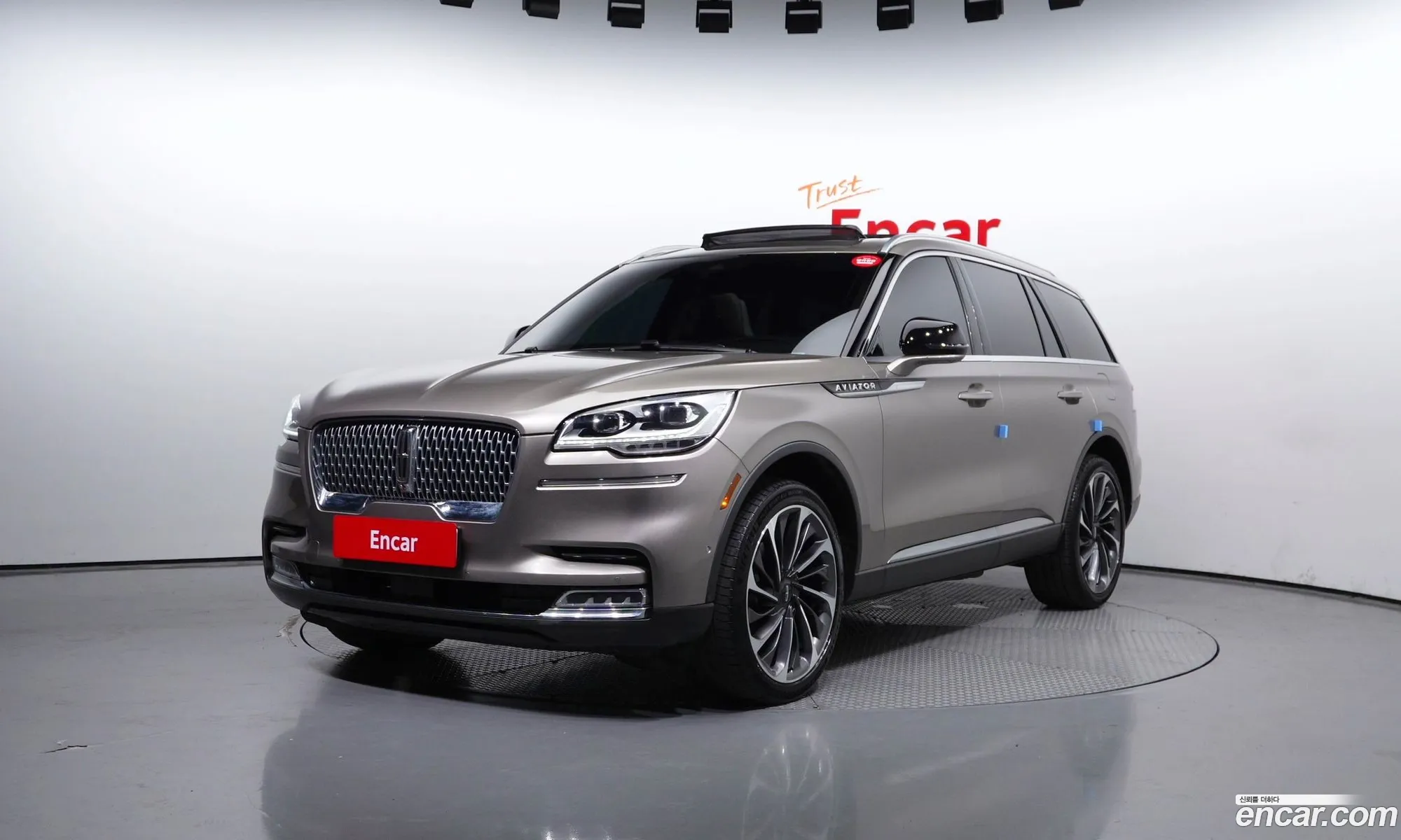 Lincoln Aviator Ii 30 Reserve Awd 2021 - фотография 3499487