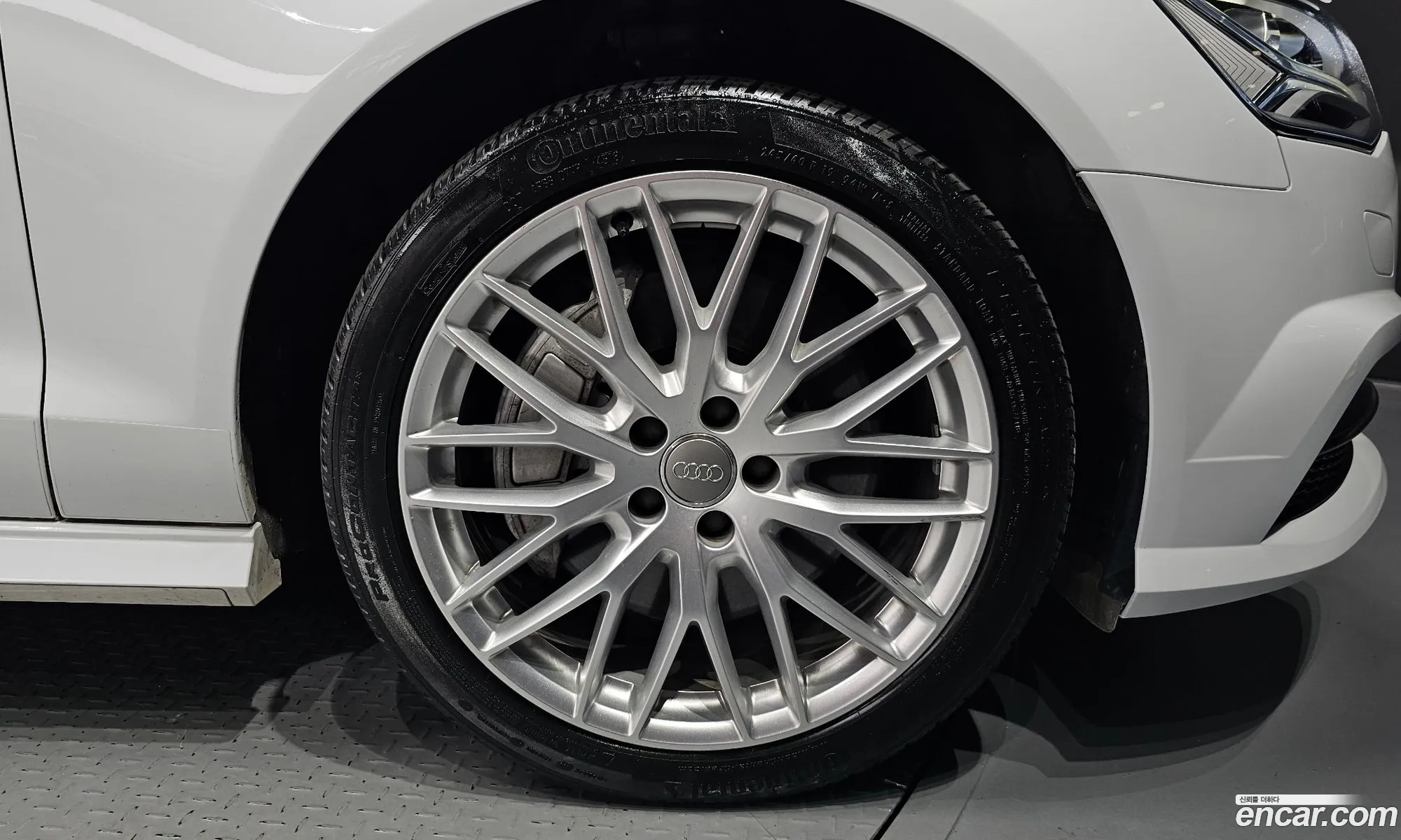 Audi New A6 40 Tfsi Premium C7 - фотография 54035