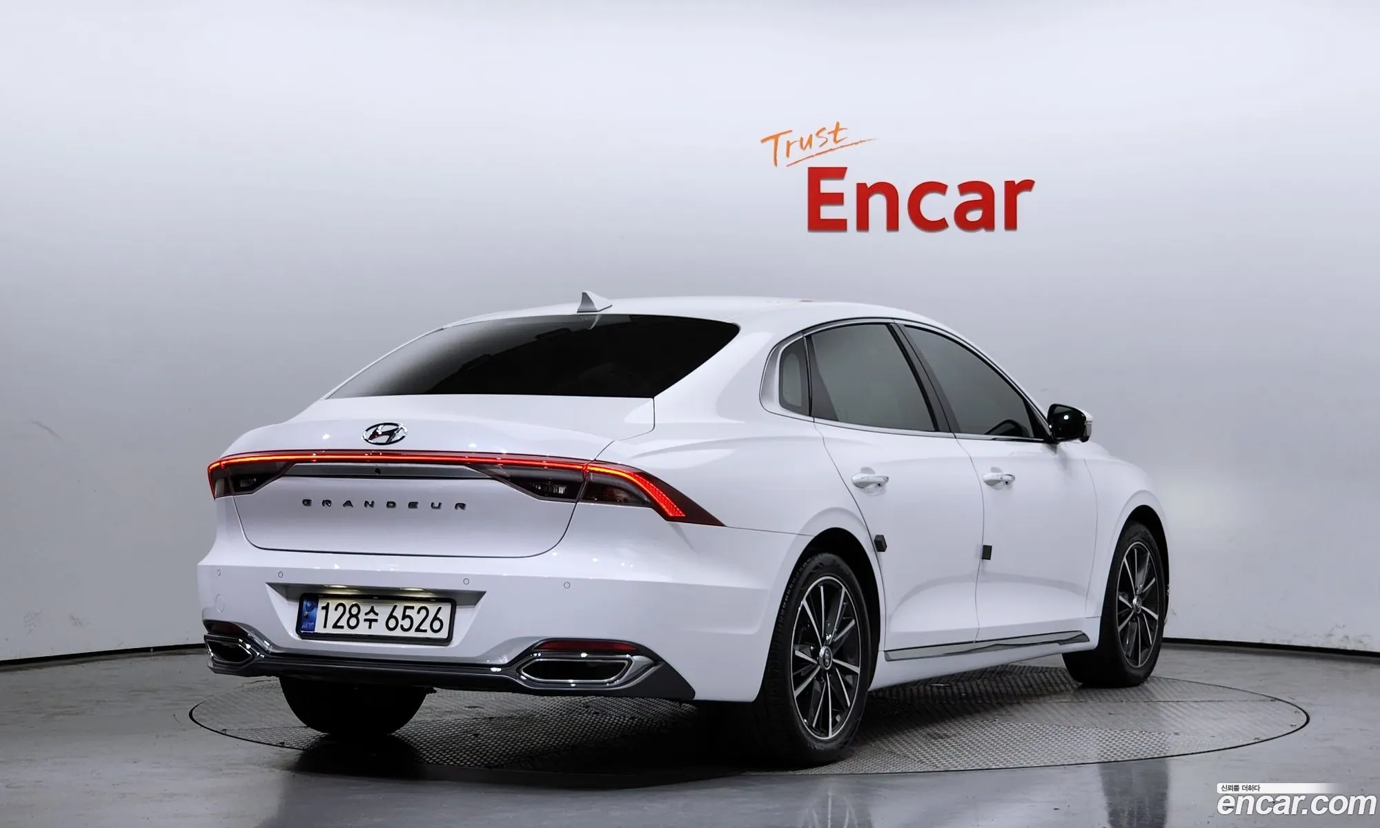 Hyundai Grandeur Vi 25 2022 - фотография 15888774