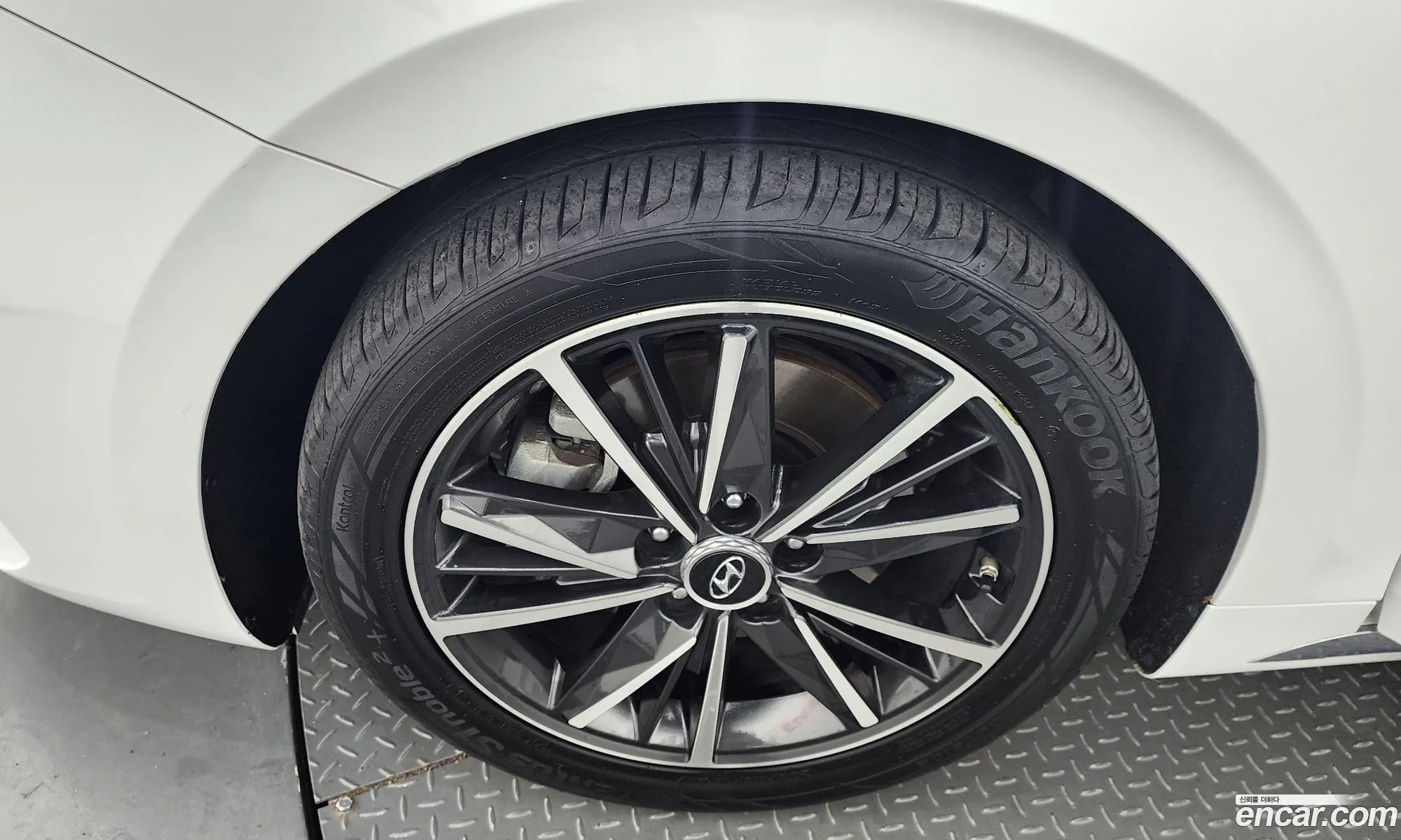 Hyundai Grandeur Vi 25 2022 - фотография 15888777