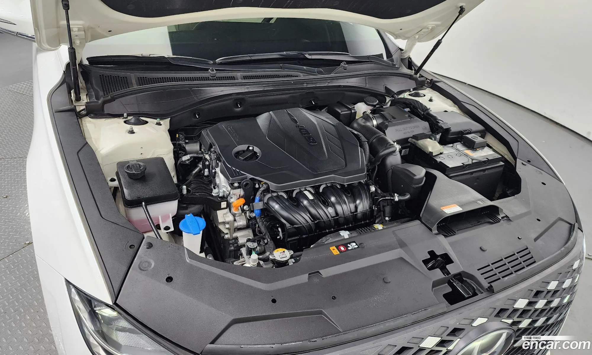 Hyundai Grandeur Vi 25 2022 - фотография 15888778
