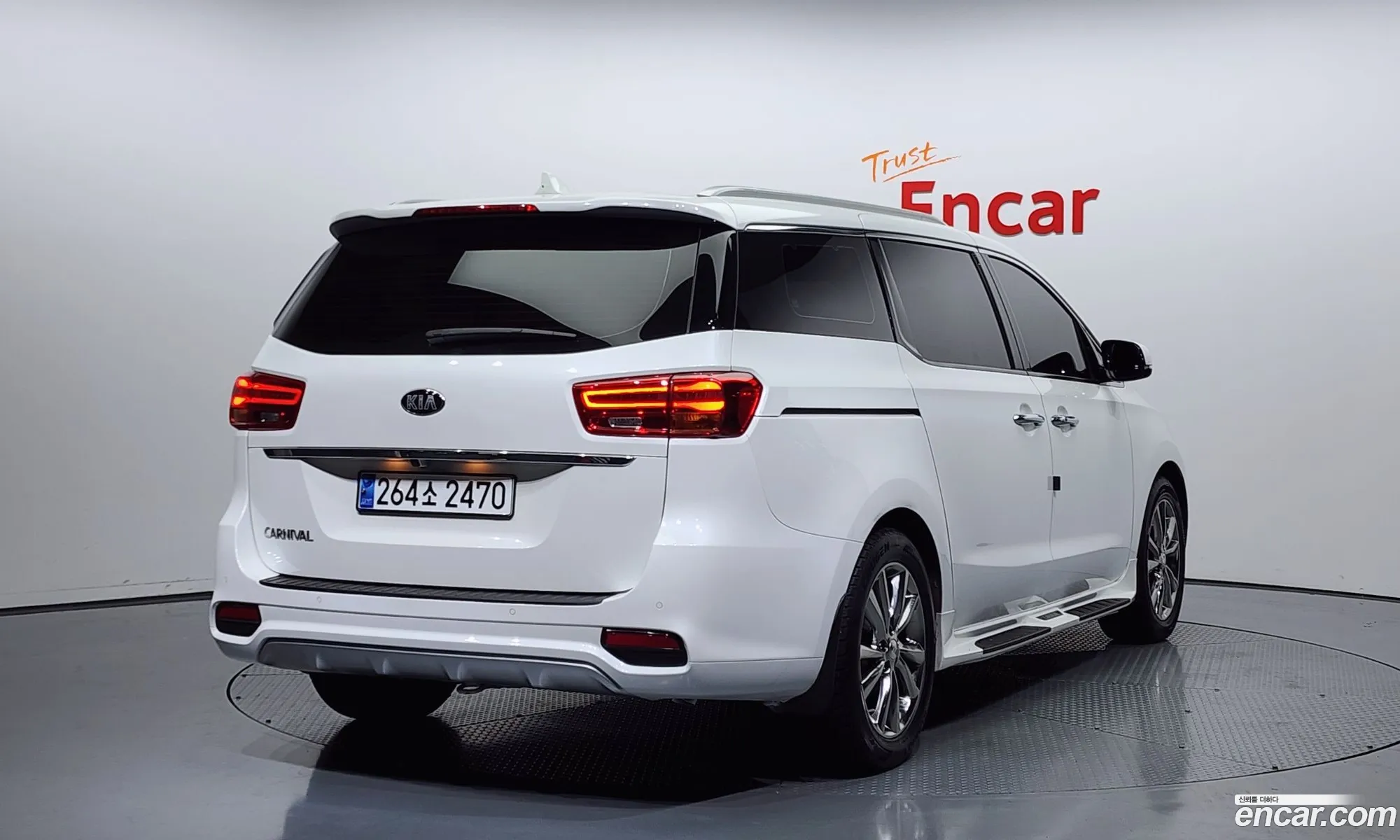 Kia Carnival Iii 9-Seater Prestige 2019 - фотография 15099992