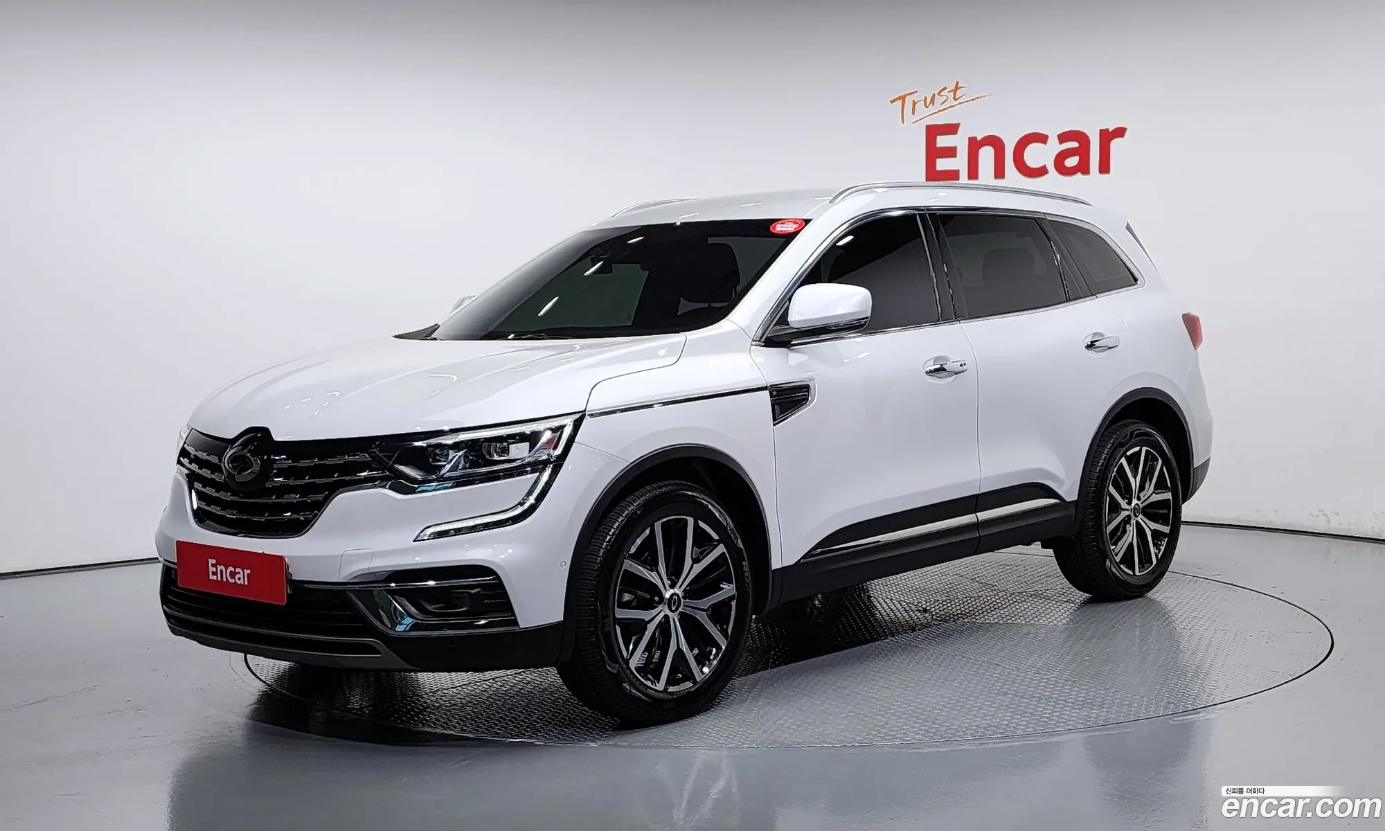 Renault Samsung Qm6 20 Gde Re Signature 2Wd 2020 - фотография 4683408