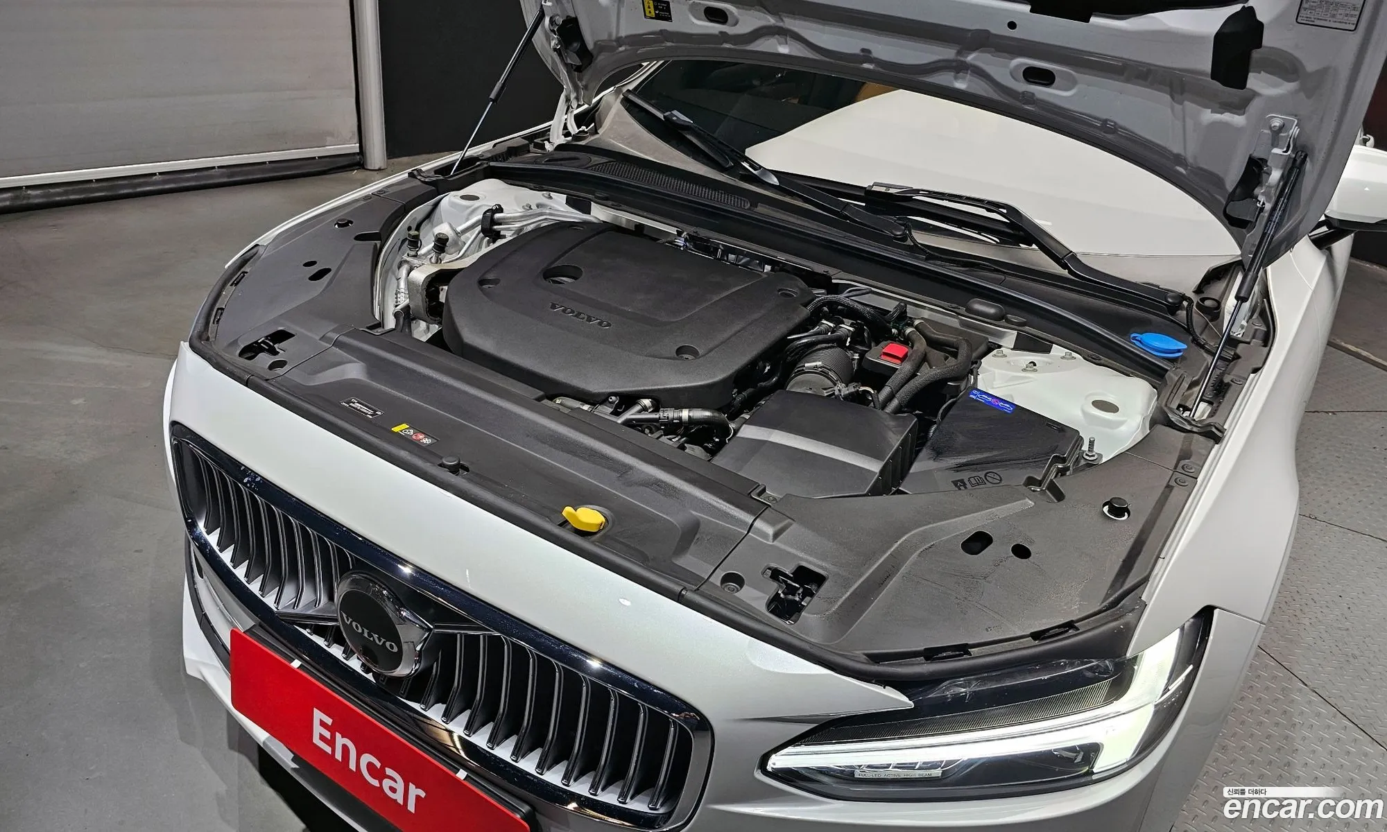 Volvo S90 B6 Awd Ultimate Bright 2023 - фотография 3642442