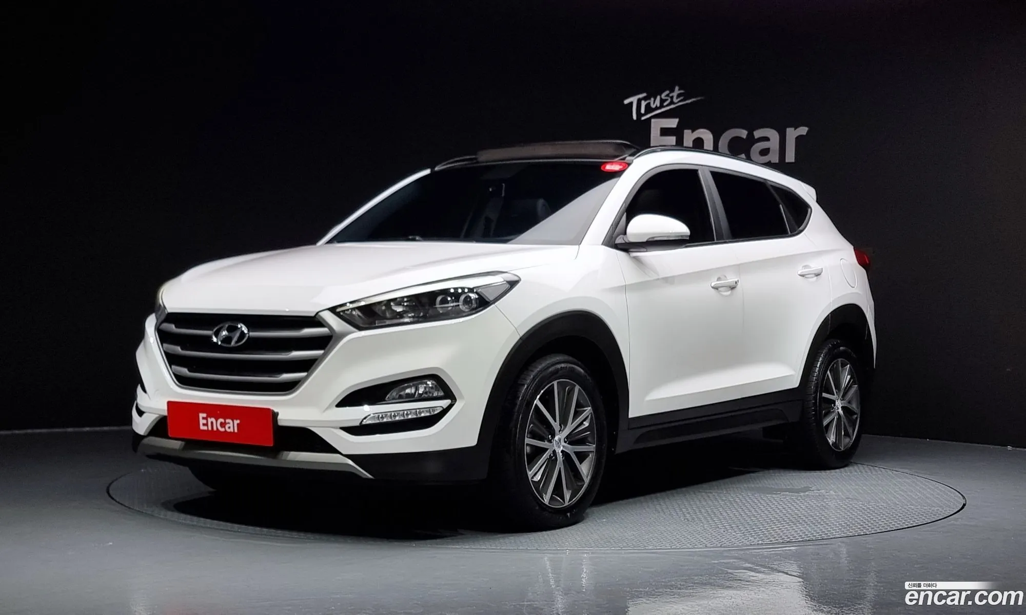 Hyundai Tucson Iii Diesel 20 2Wd 2017 - фотография 19659978