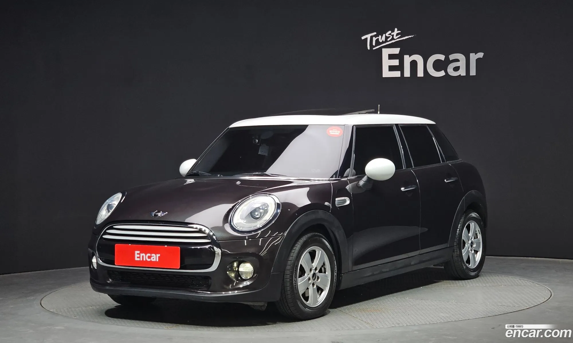 Mini Cooper 5 Door Mid 2015 - фотография 11179587