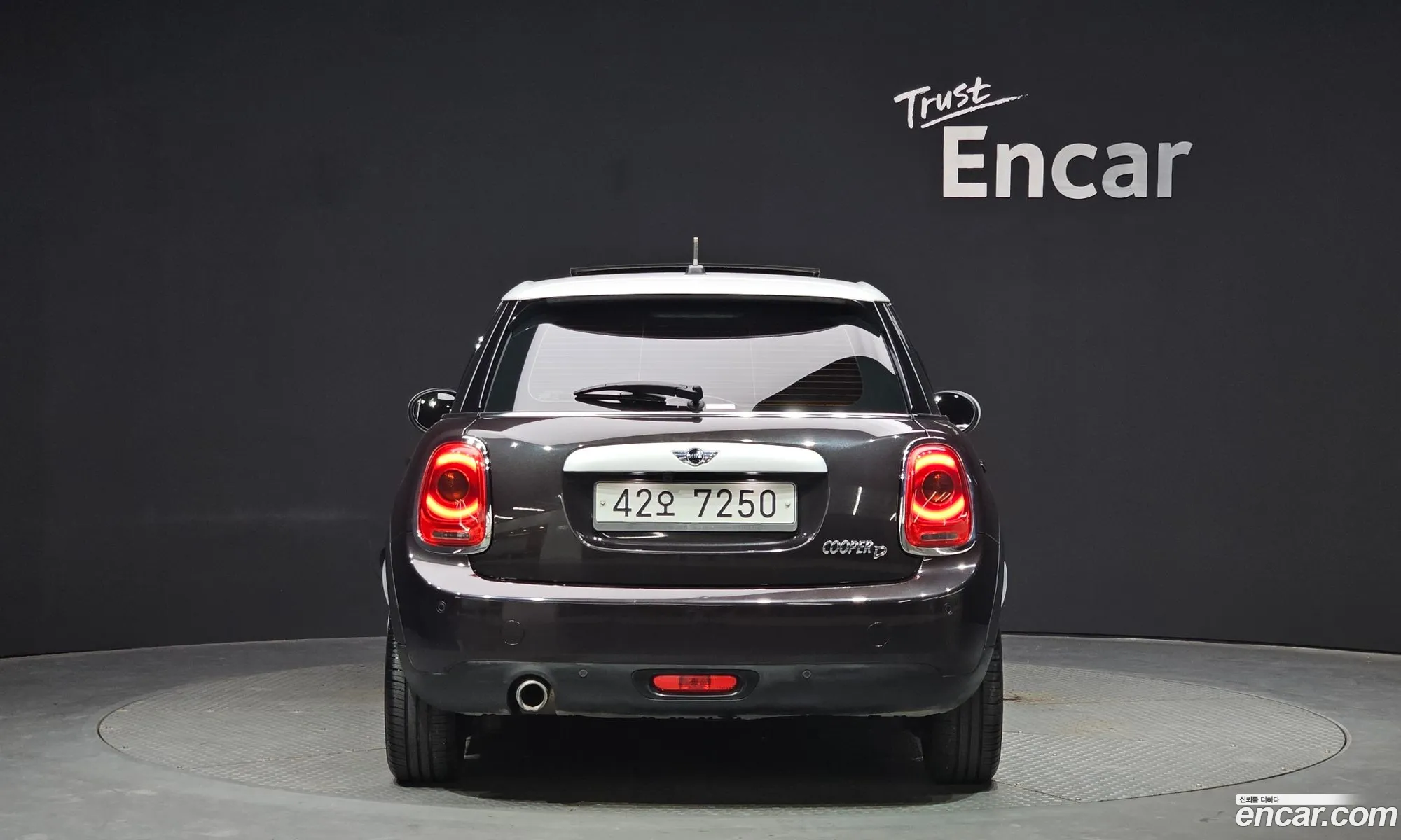Mini Cooper 5 Door Mid 2015 - фотография 11179590