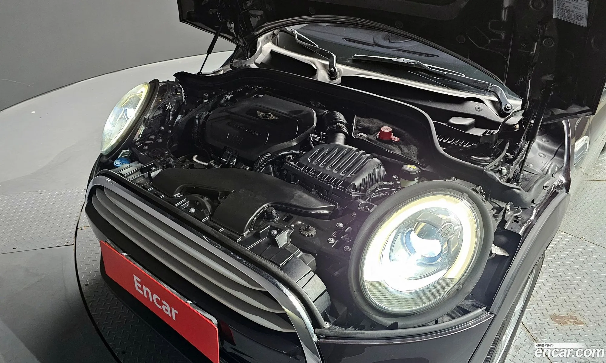 Mini Cooper 5 Door Mid 2015 - фотография 11179592