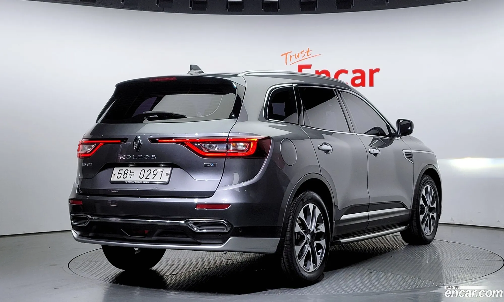 Renault Samsung Qm6 Diesel 2Wd Re Signature 2016 - фотография 4563094