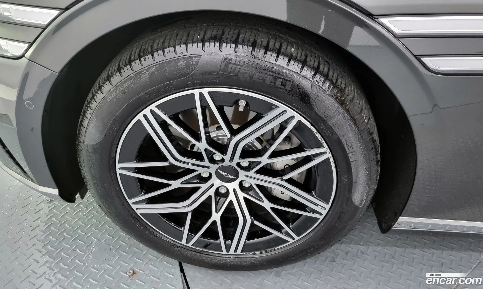 Genesis G90 Gasoline 35 Turbo Awd 2023 - фотография 939434