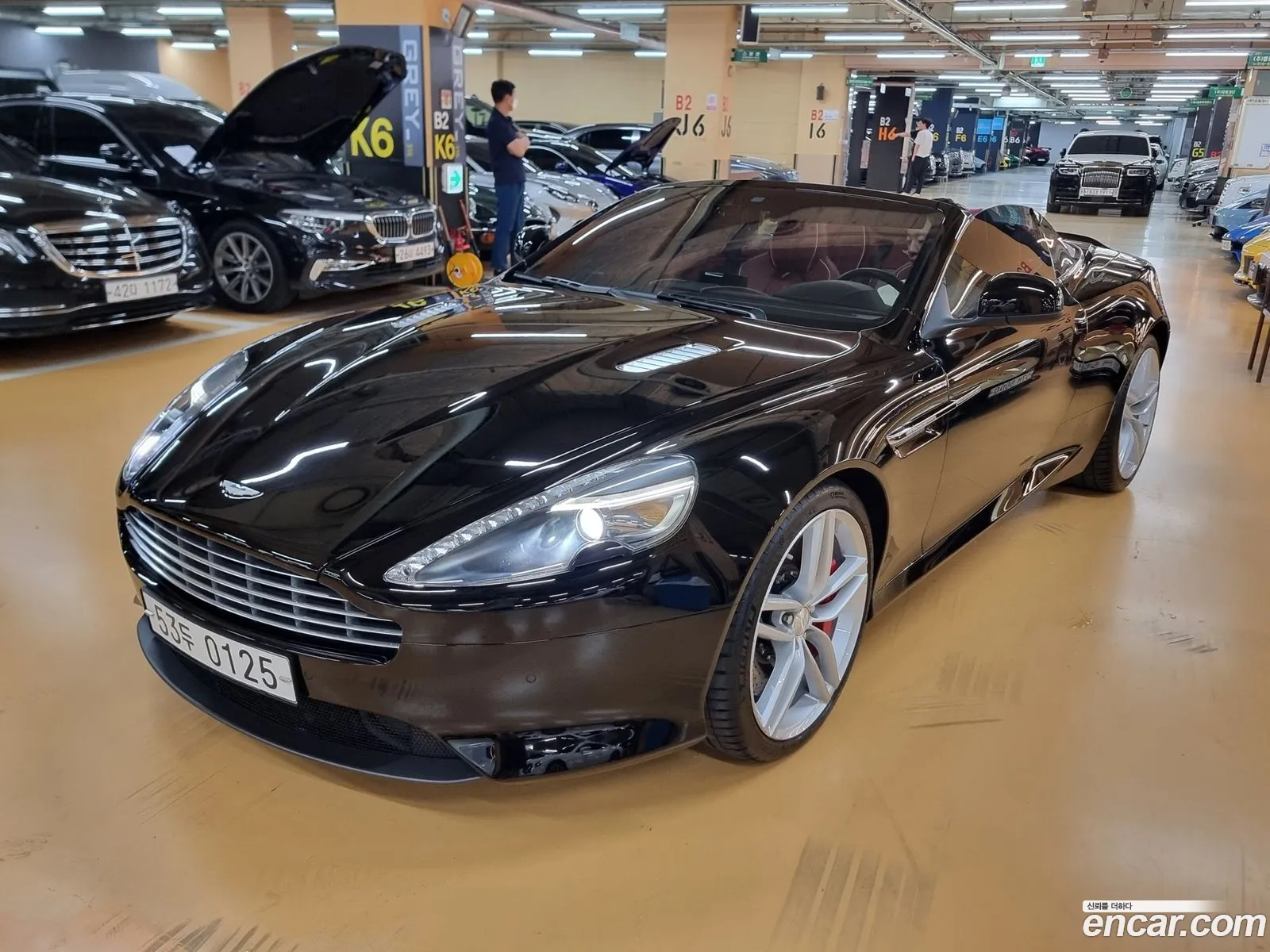 Aston Martin Db9 I 2 60 V12 Volante 2015 - фотография 3498581